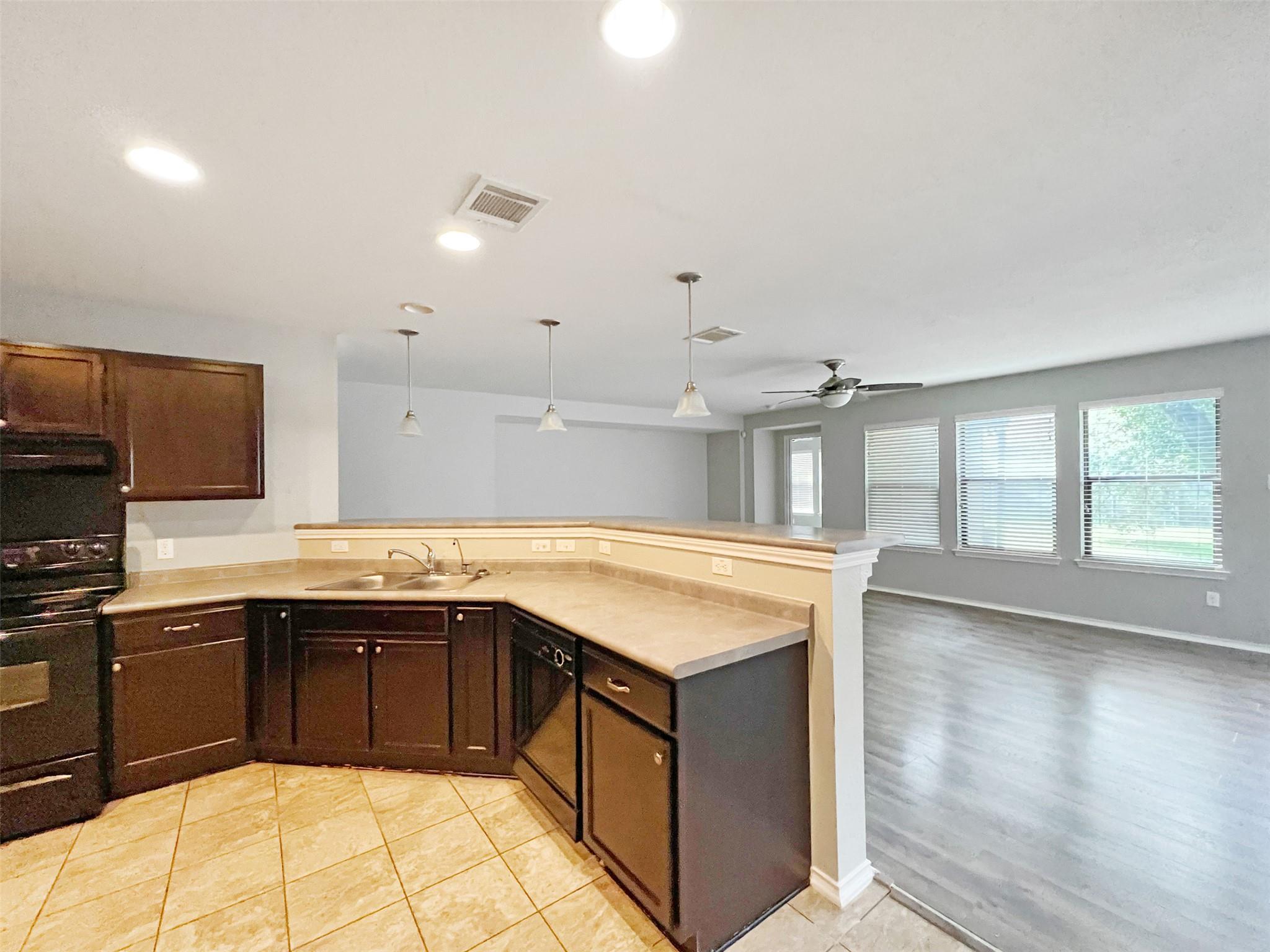 2107 Outpost Dr, Cedar Park, TX 78613