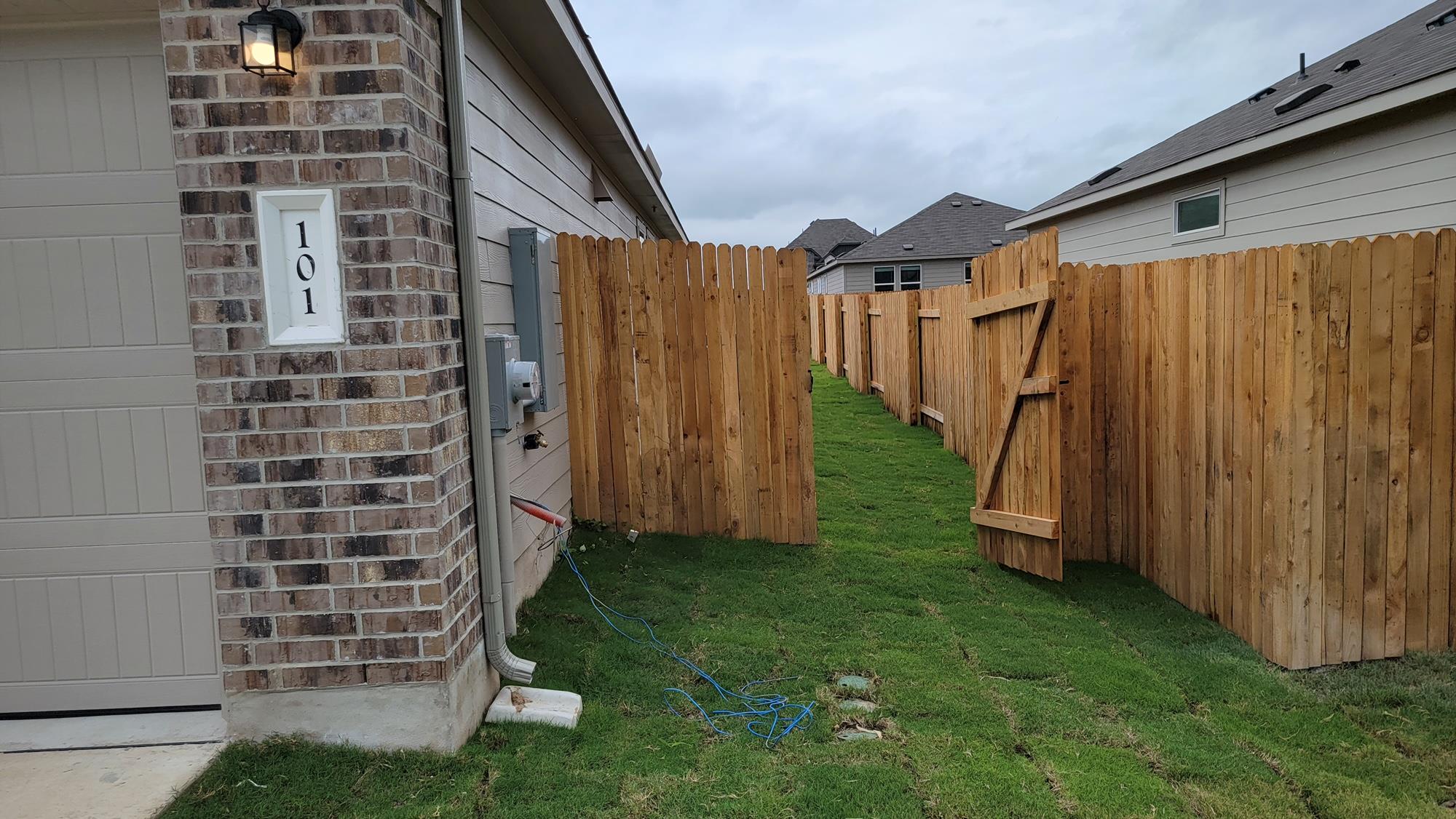 101 Red Buckeye St, Hutto, TX 78634