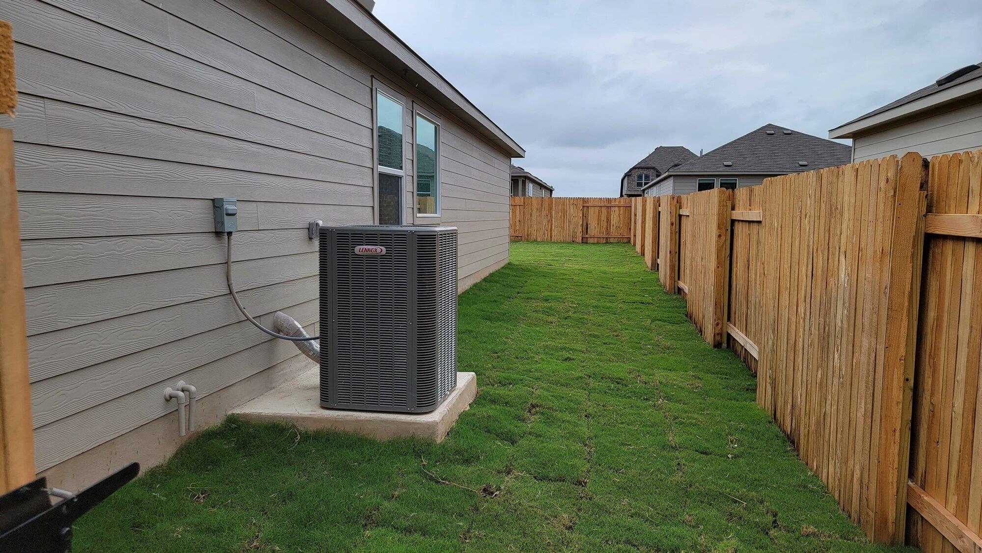 101 Red Buckeye St, Hutto, TX 78634