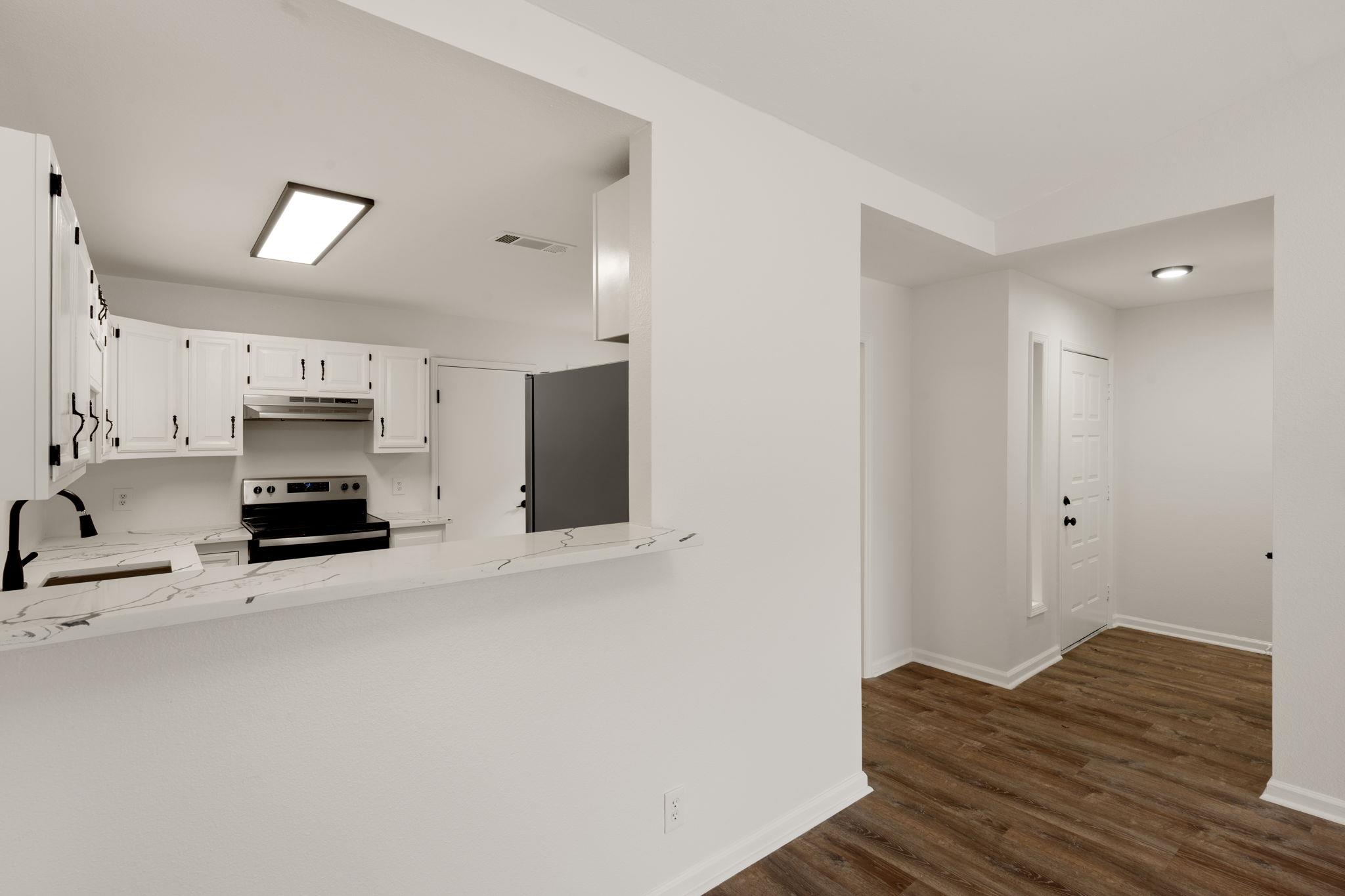 11 Oaks Pl, Lago Vista, TX 78645