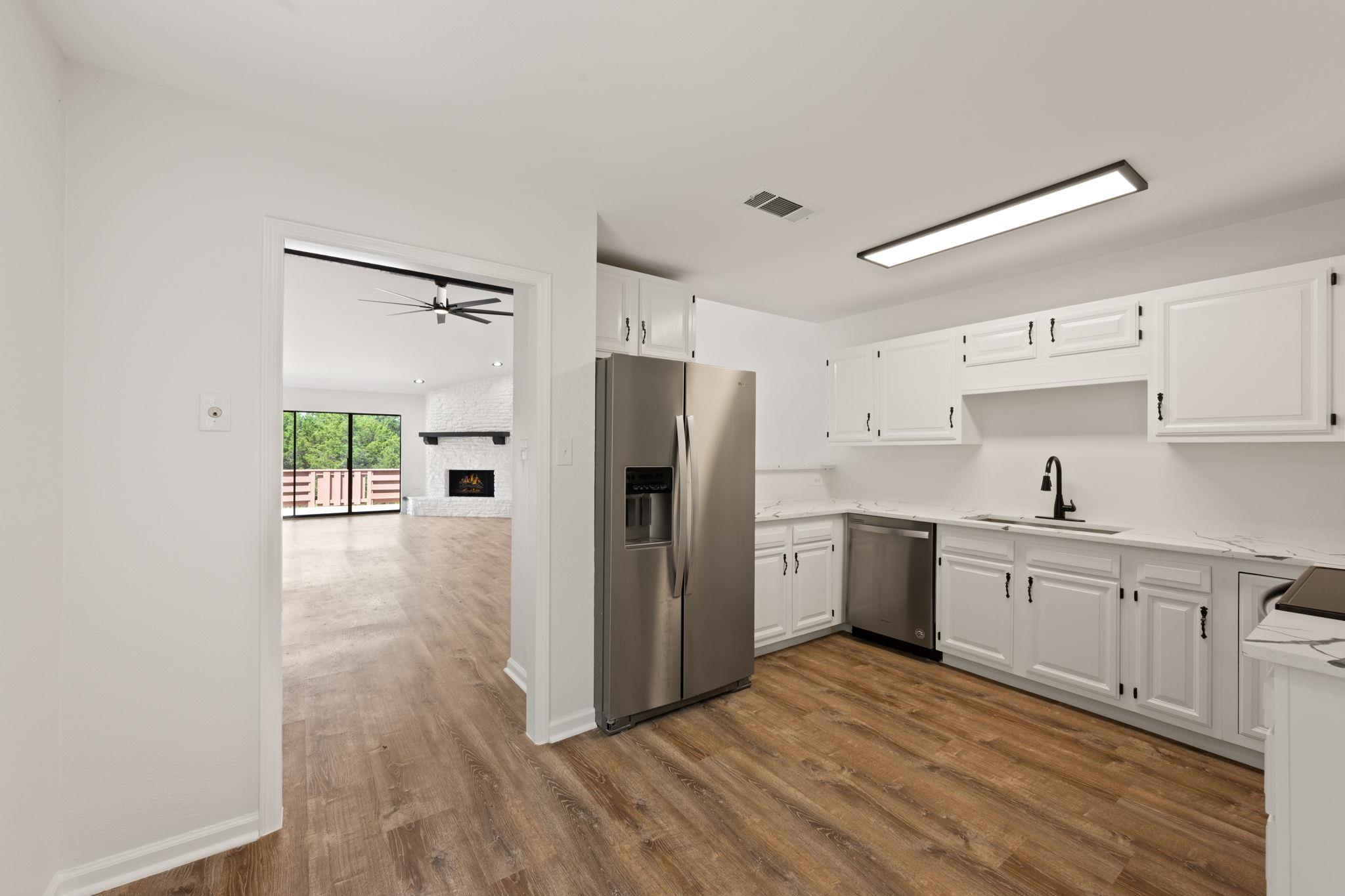 11 Oaks Pl, Lago Vista, TX 78645