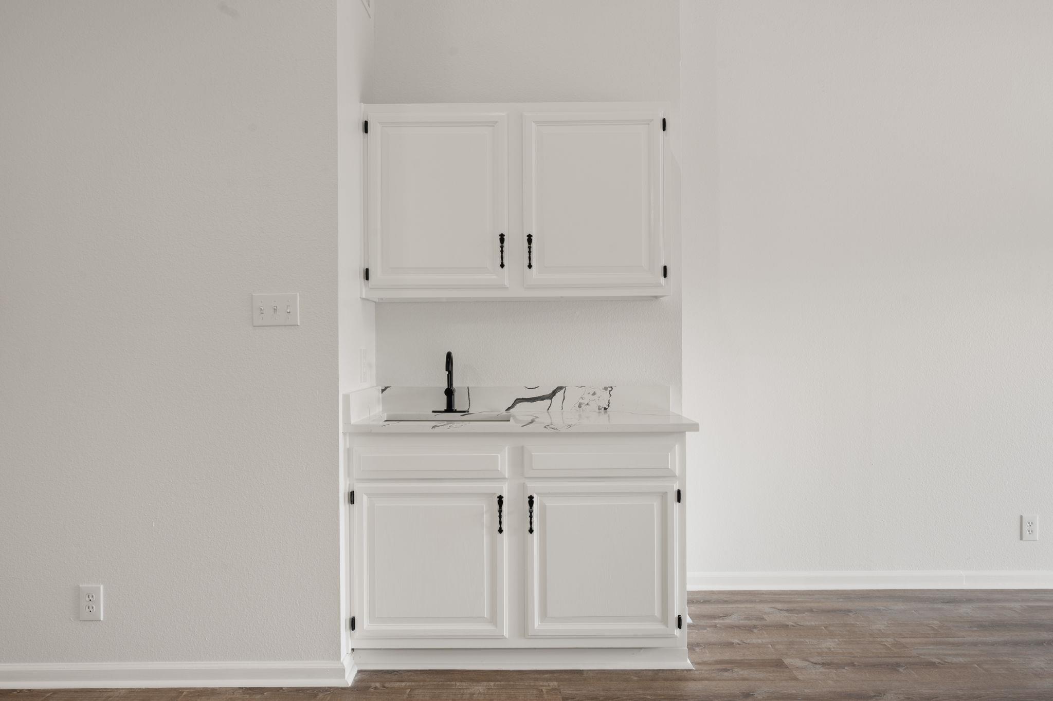 11 Oaks Pl, Lago Vista, TX 78645