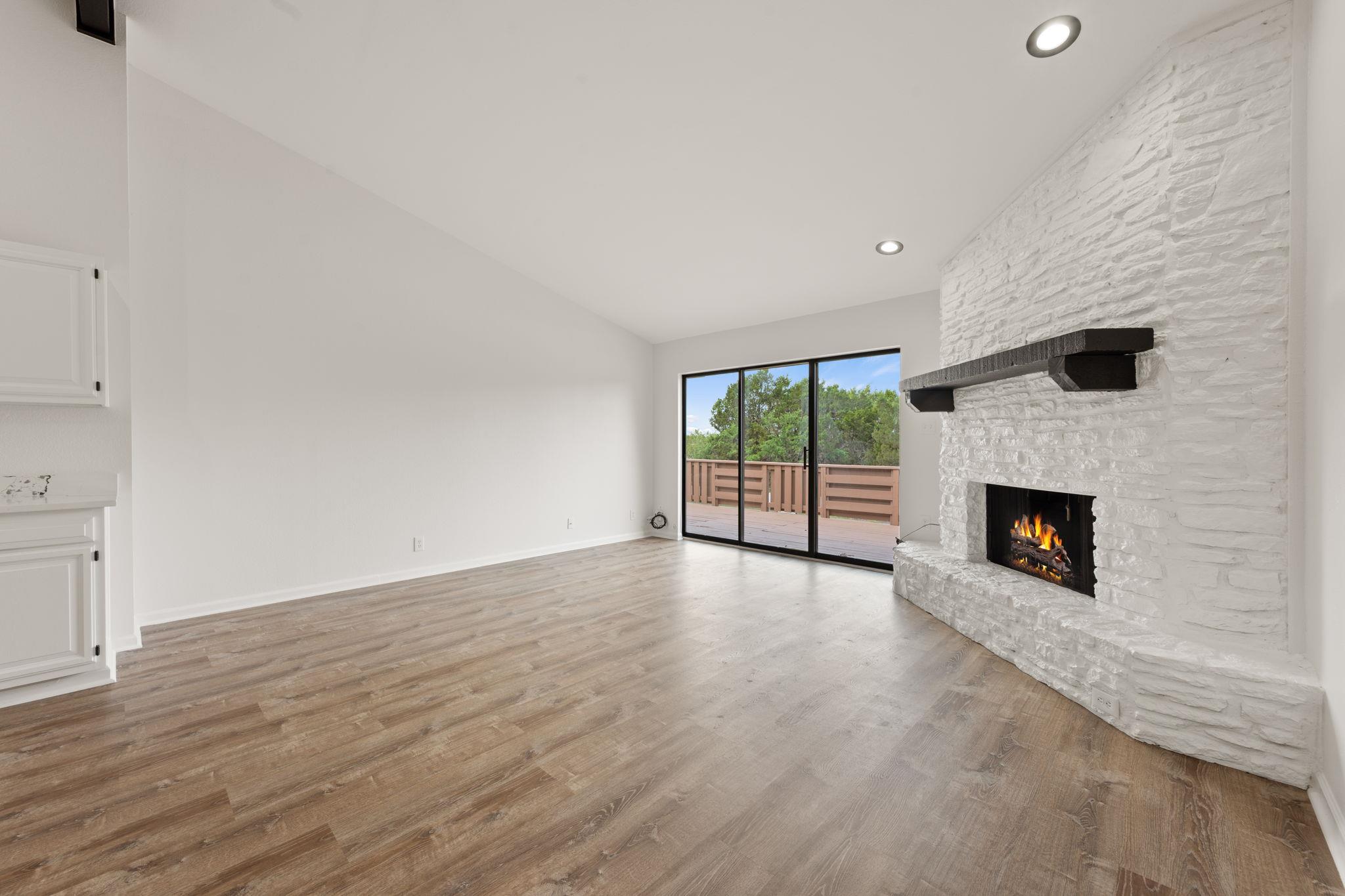 11 Oaks Pl, Lago Vista, TX 78645