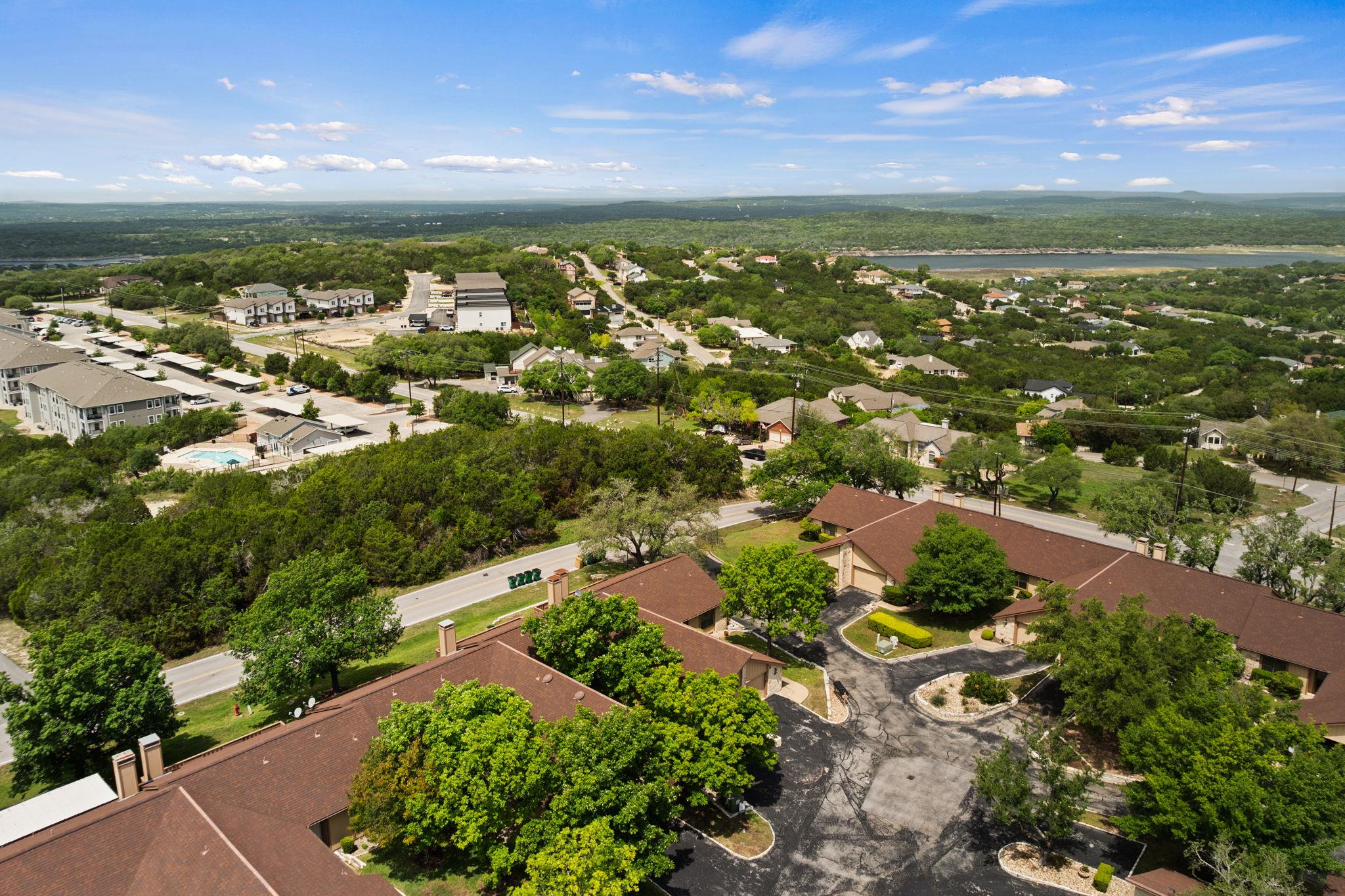 11 Oaks Pl, Lago Vista, TX 78645