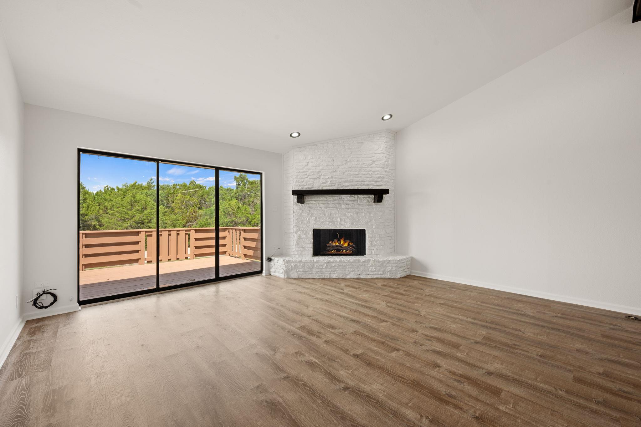 11 Oaks Pl, Lago Vista, TX 78645