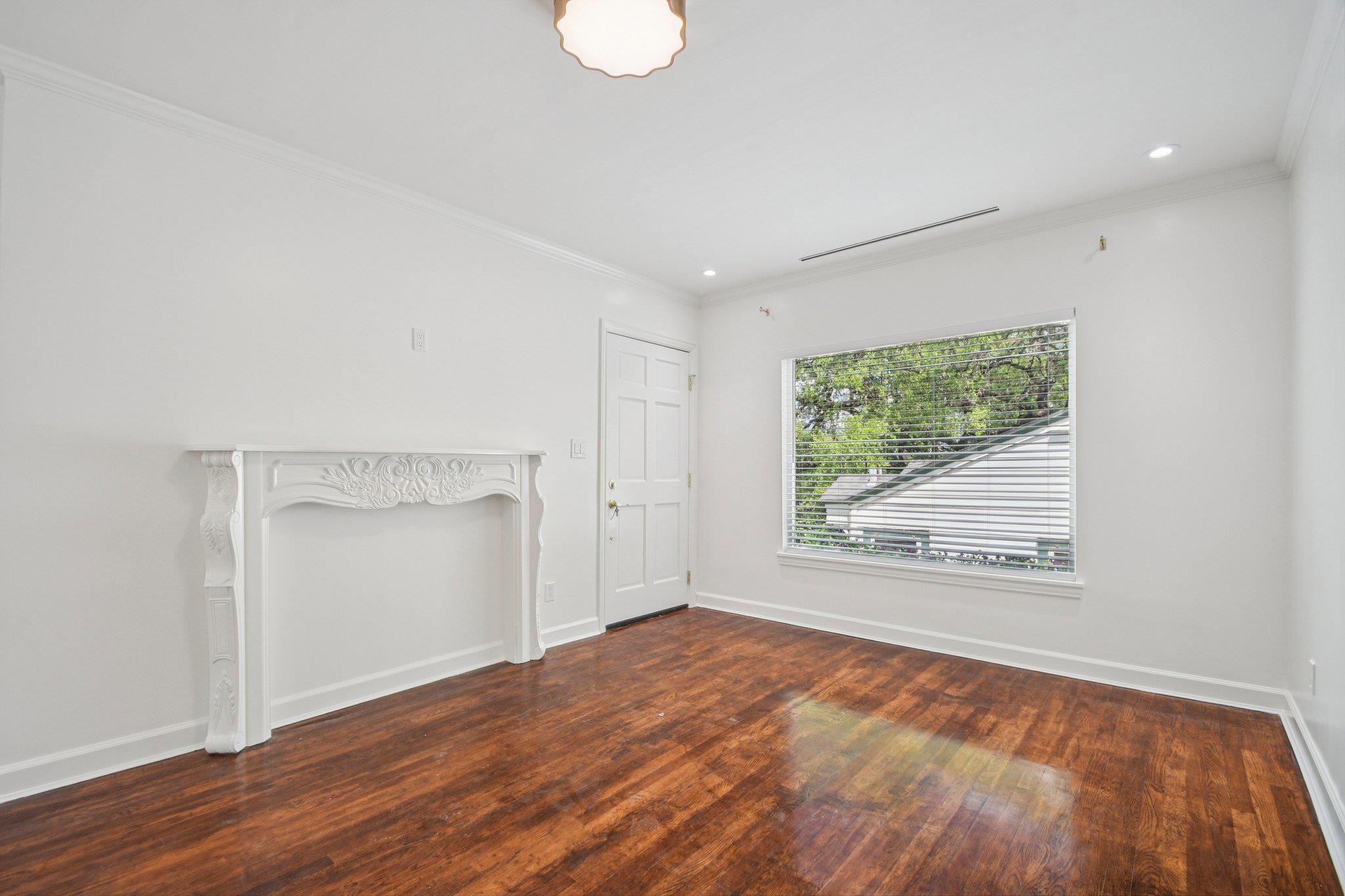 1205 Alta Vista Ave # B, Austin, TX 78704