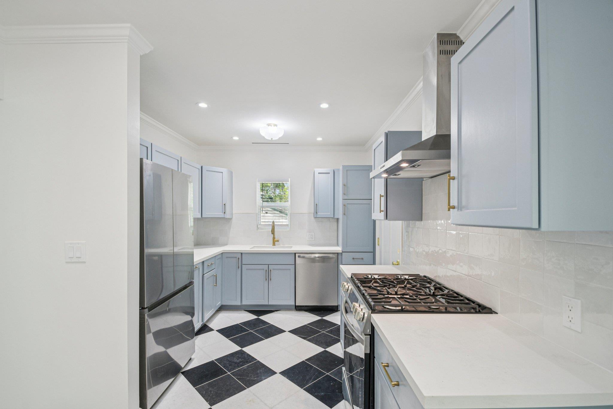 1205 Alta Vista Ave # B, Austin, TX 78704