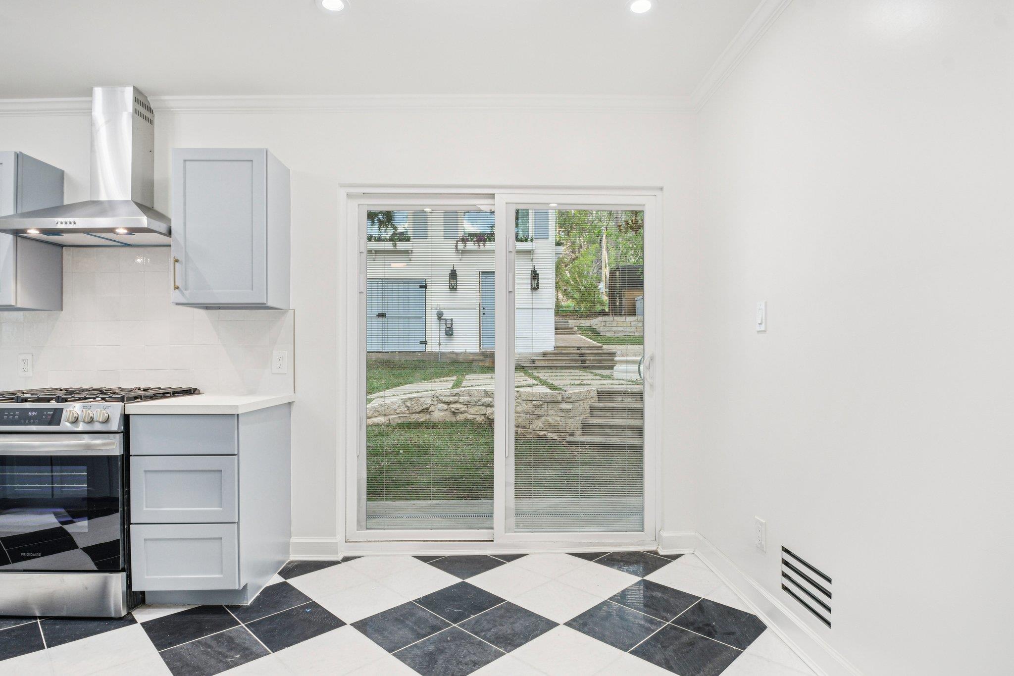 1205 Alta Vista Ave # A, Austin, TX 78704