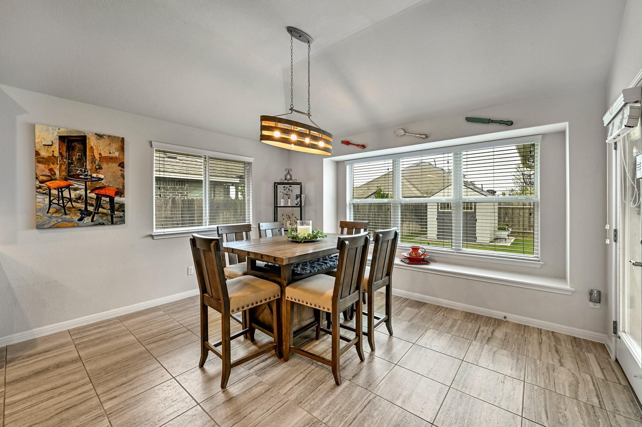 113 W Highfield St, Hutto, TX 78634