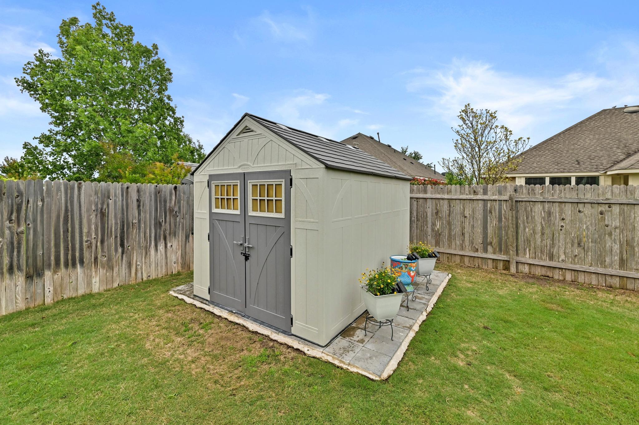 113 W Highfield St, Hutto, TX 78634