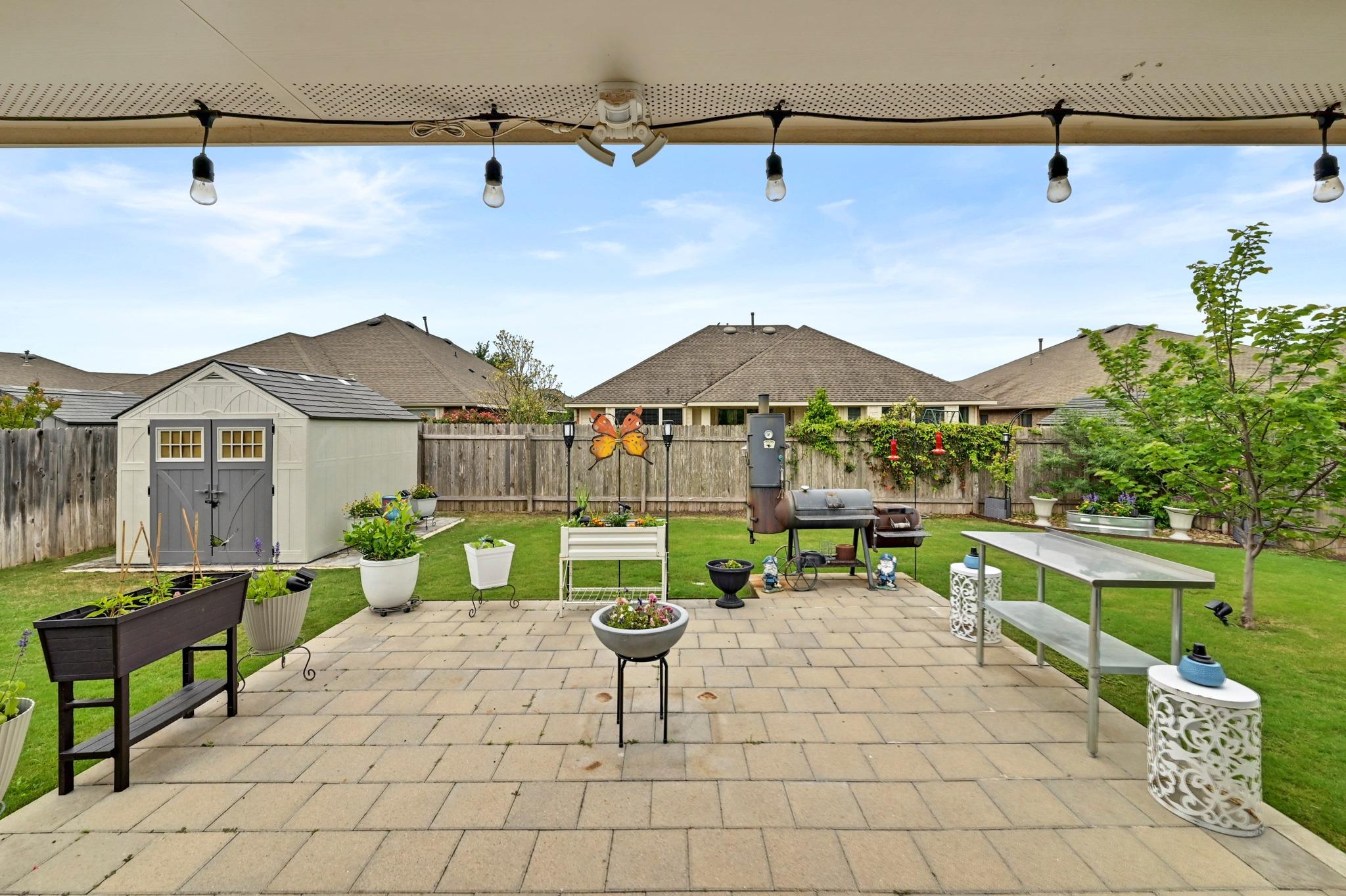 113 W Highfield St, Hutto, TX 78634