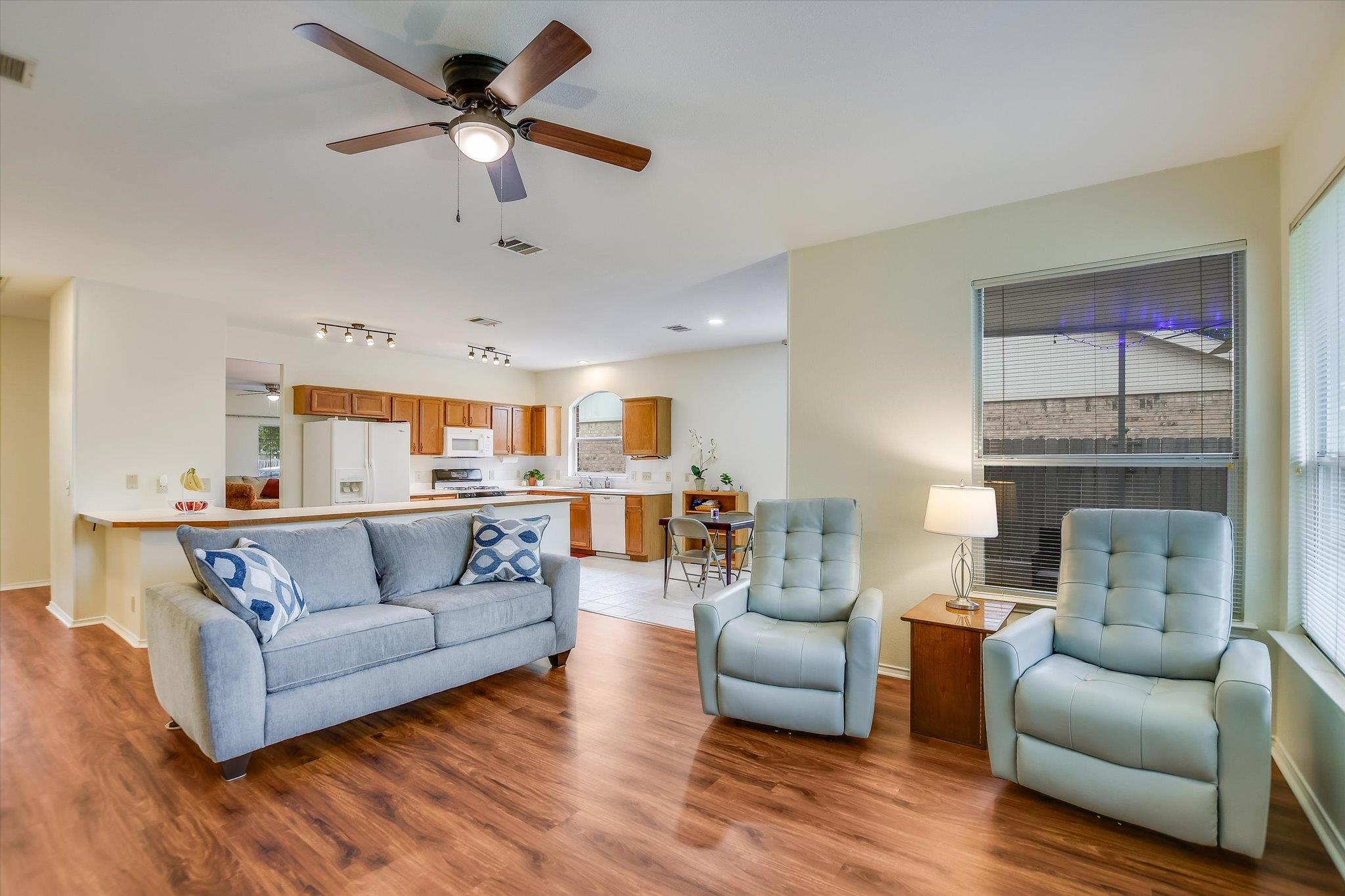 1506 Suzi Ln, Pflugerville, TX 78660