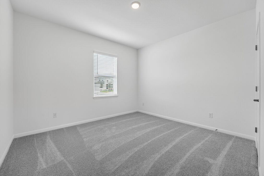 95 Flowers Ave, Hutto, TX 78634