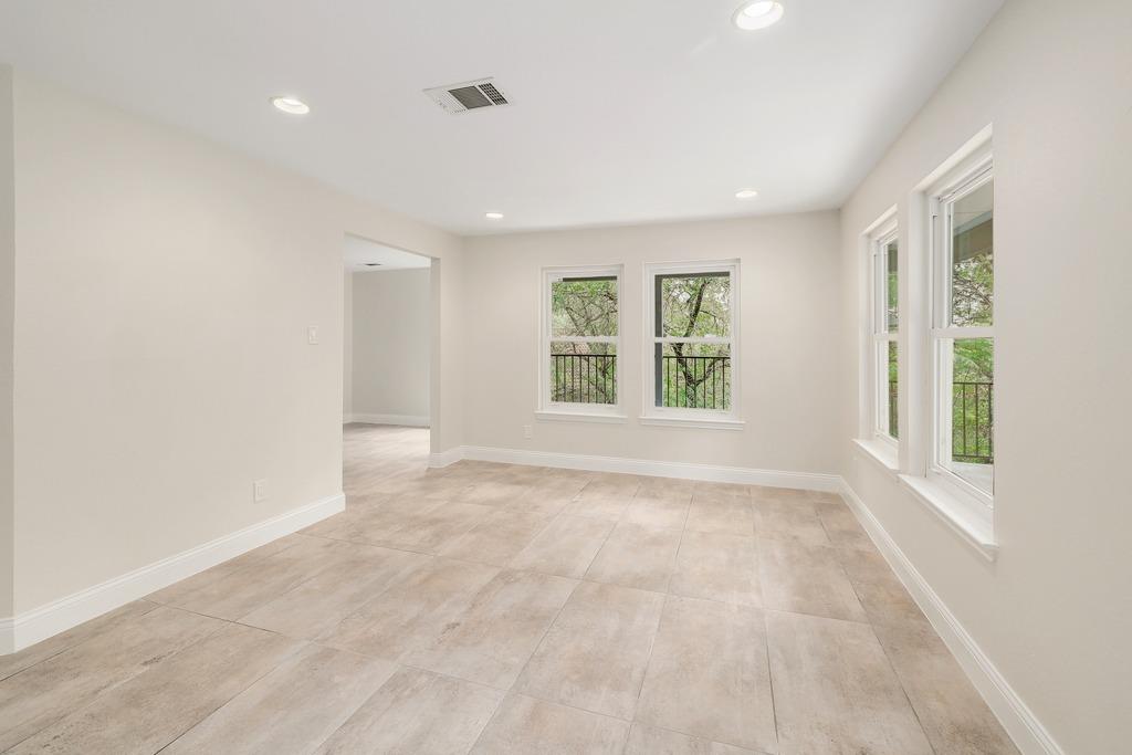 4605 Beechwood Holw, Austin, TX 78731