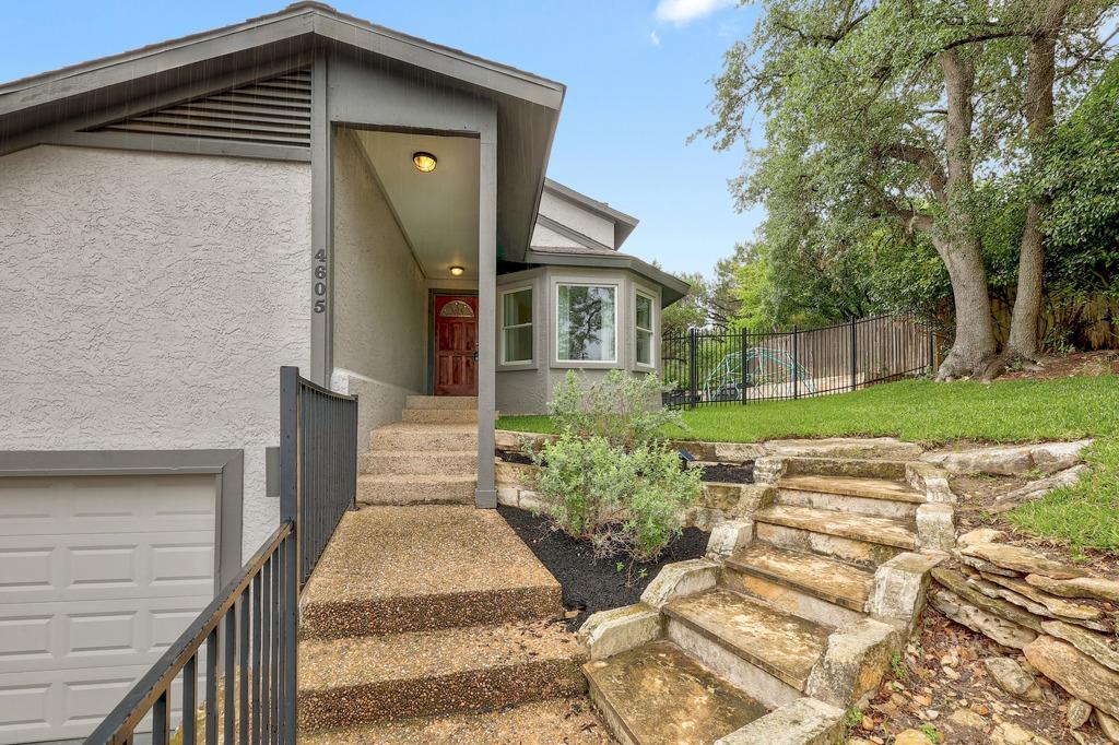 4605 Beechwood Holw, Austin, TX 78731