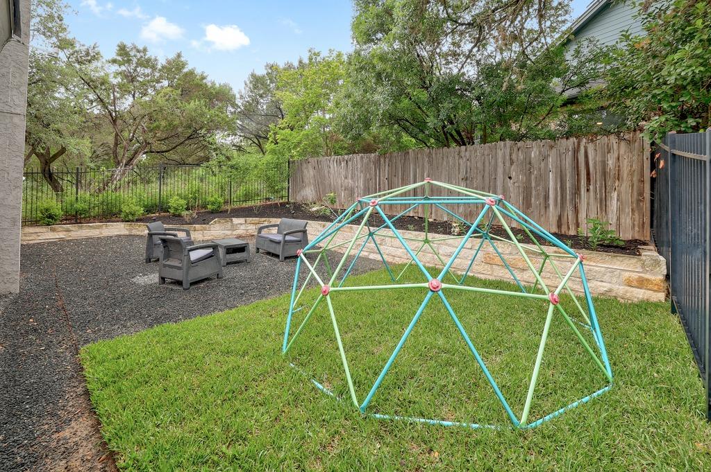 4605 Beechwood Holw, Austin, TX 78731