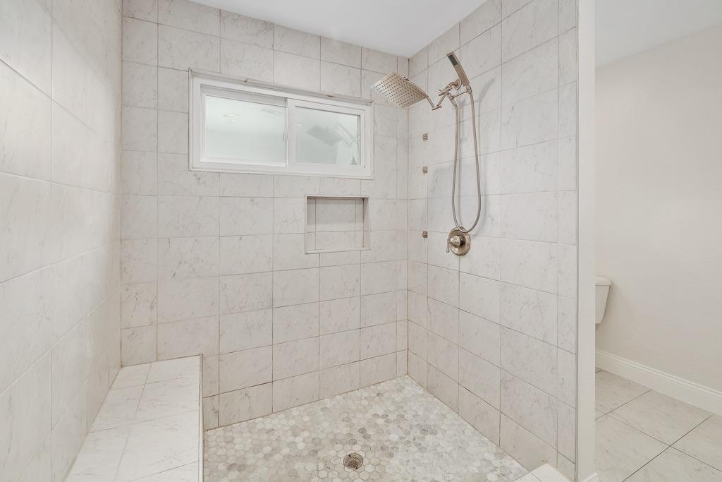 4605 Beechwood Holw, Austin, TX 78731