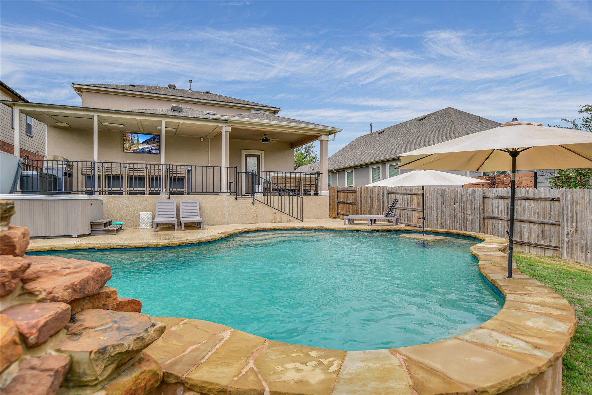 920 Crown Anchor Bnd, Georgetown, TX 78633