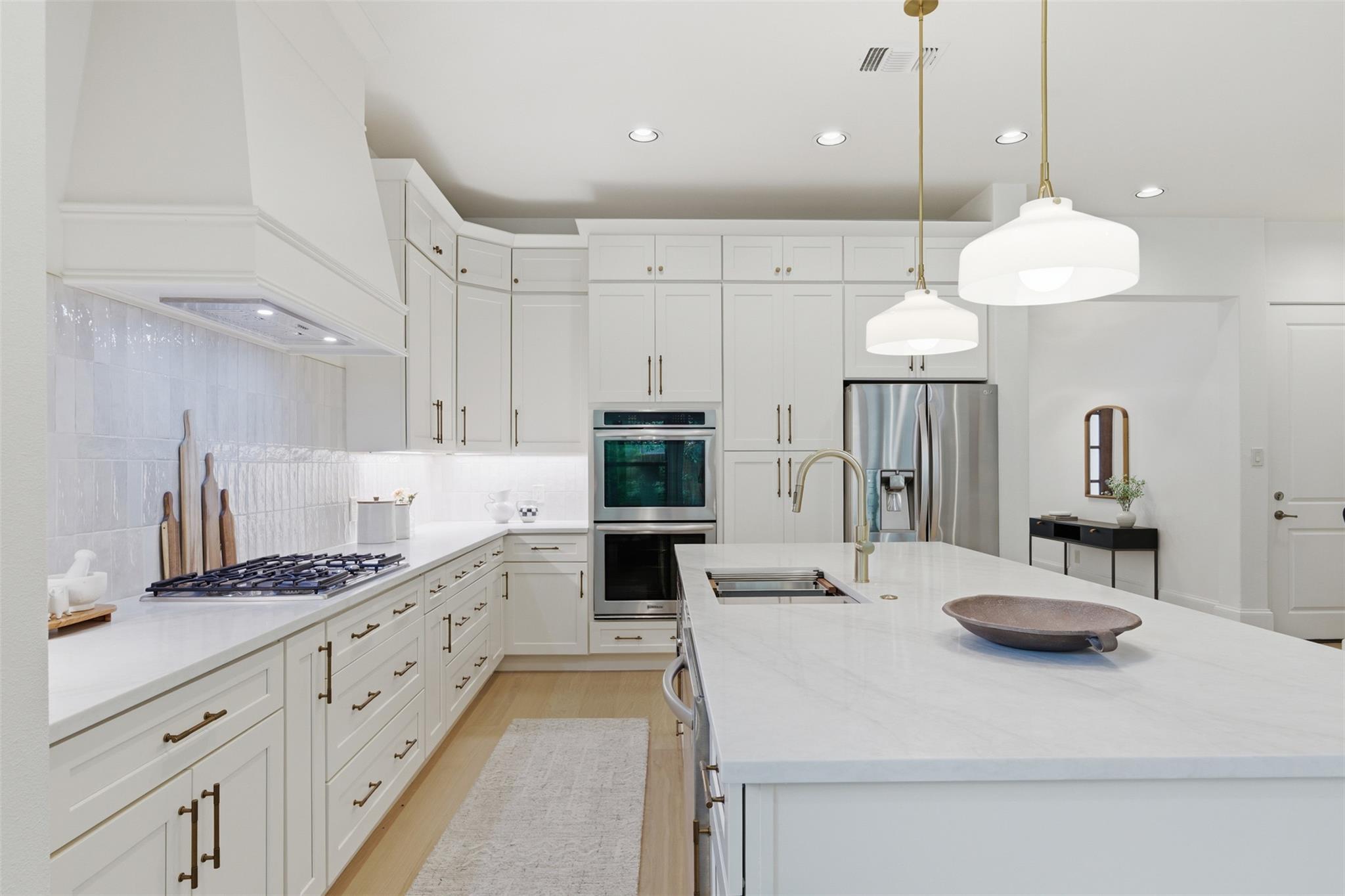 8424 Etienne Cv, Austin, TX 78759