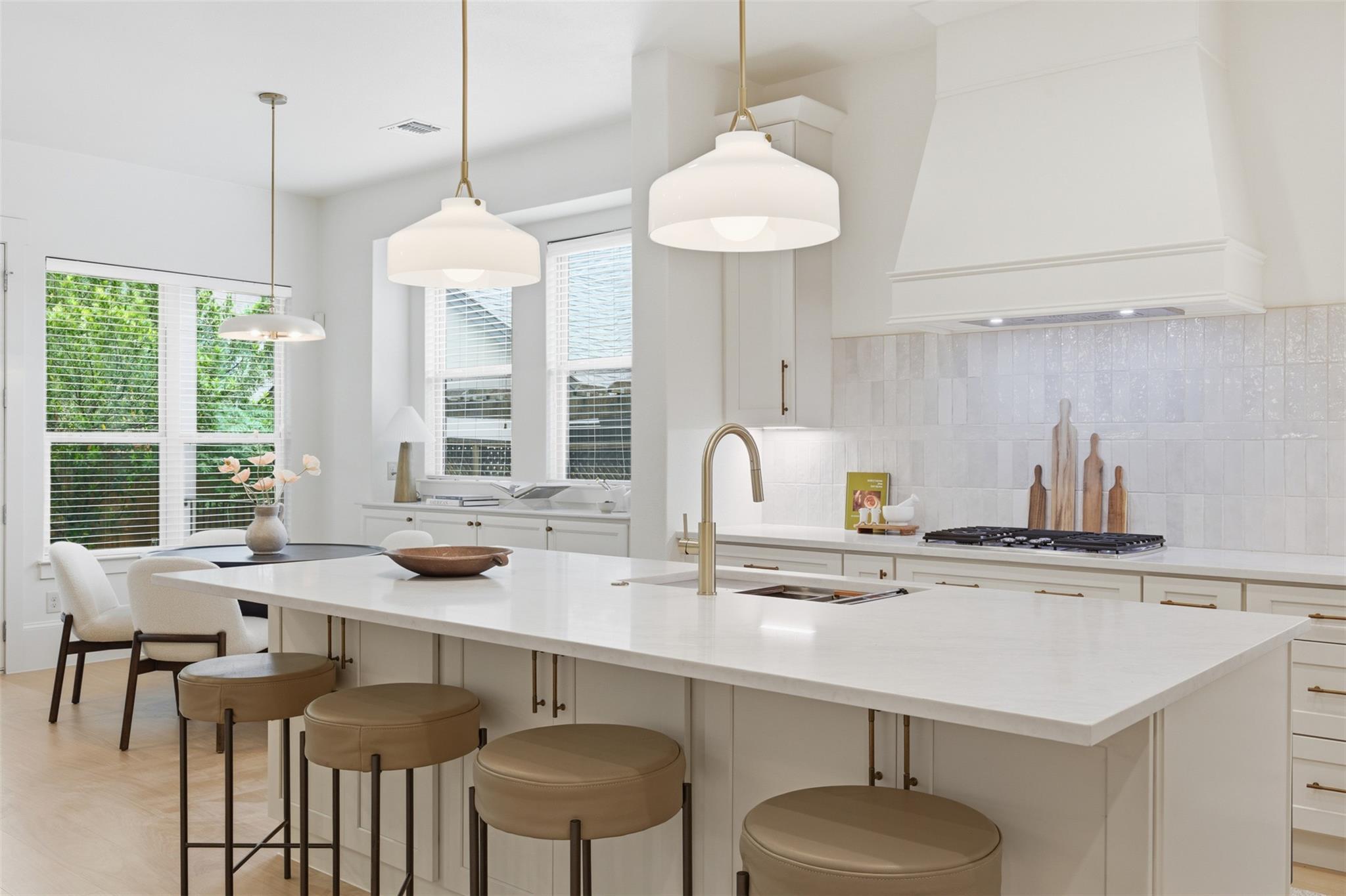 8424 Etienne Cv, Austin, TX 78759