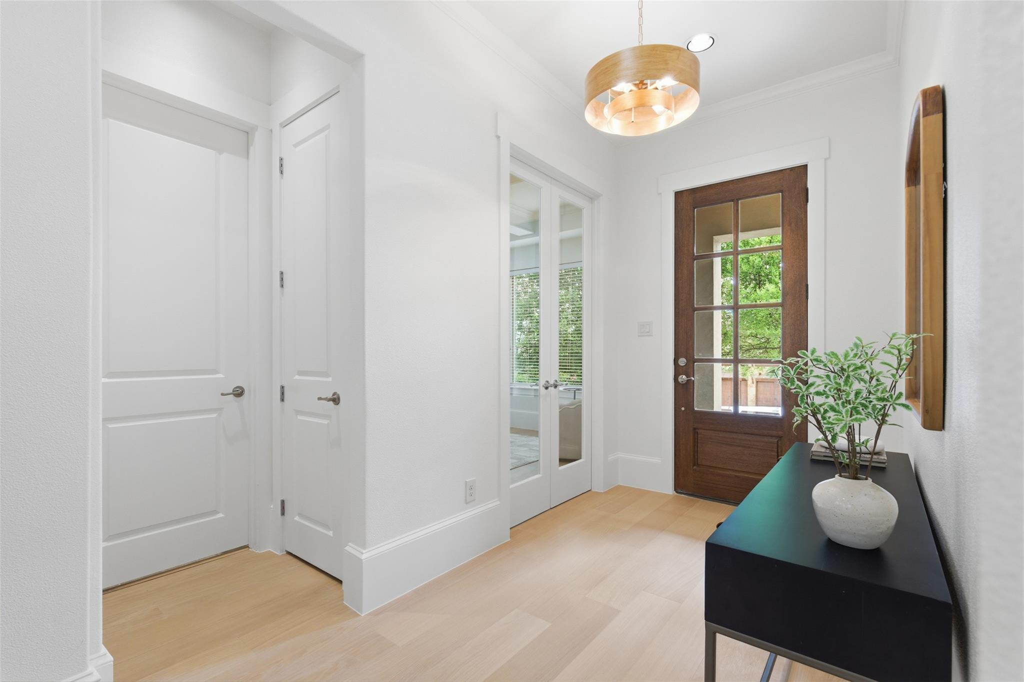 8424 Etienne Cv, Austin, TX 78759