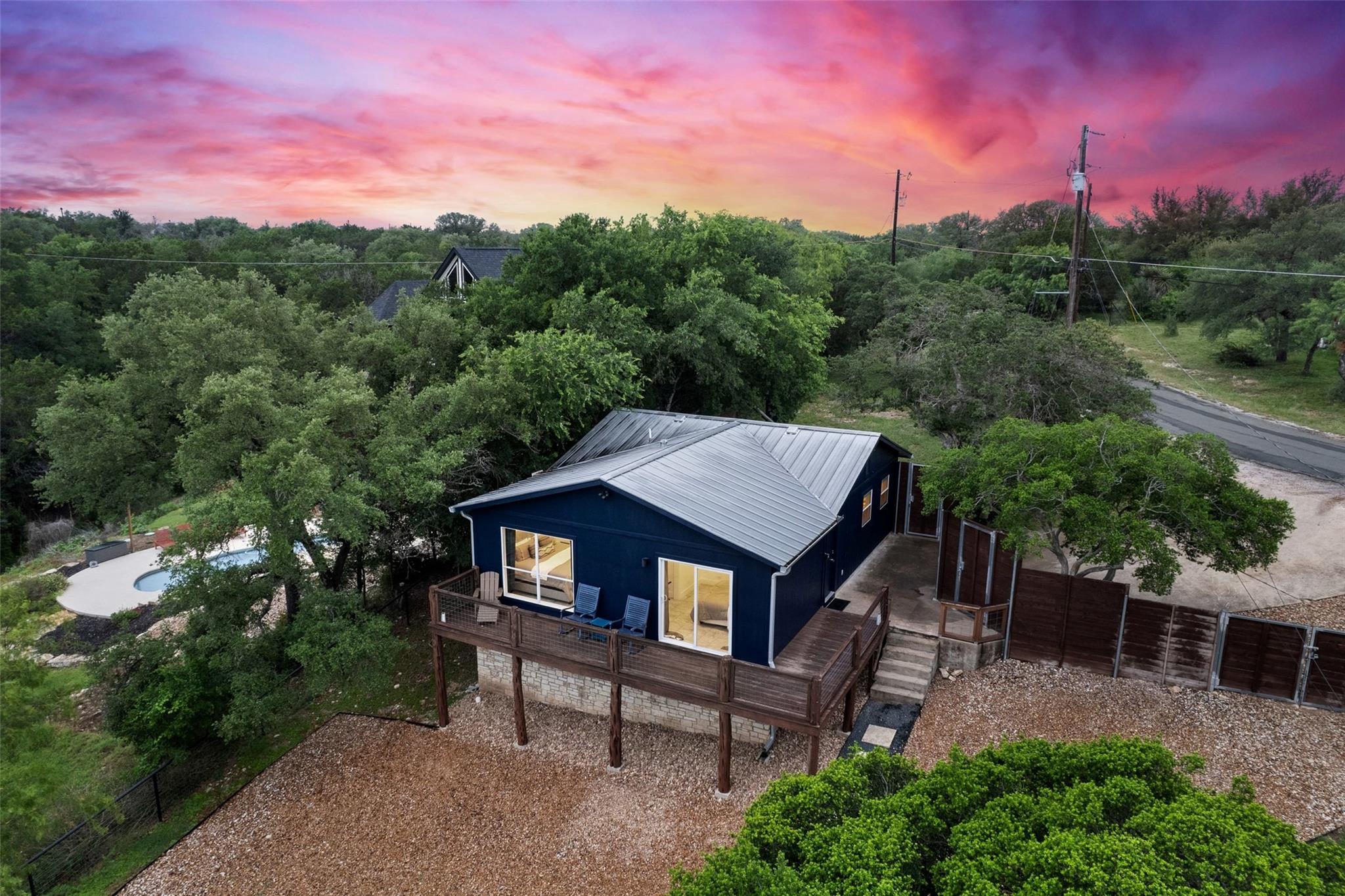 1293 Lake Shore Dr, Spicewood, TX 78669