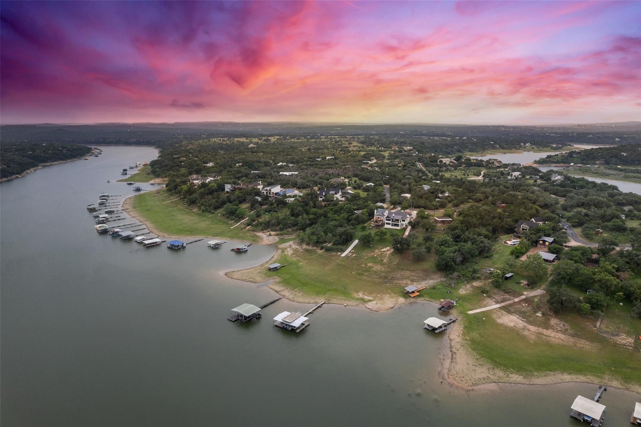 1293 Lake Shore Dr, Spicewood, TX 78669