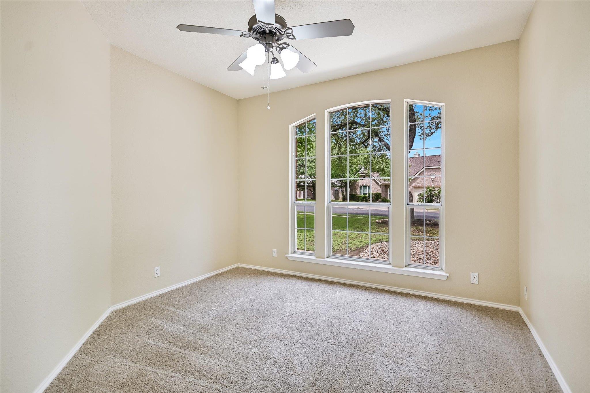 16815 Mouse Trap Dr, Round Rock, TX 78681