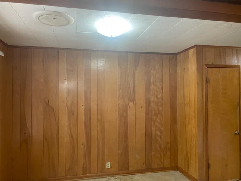 410 Hazel Ave, Rockdale, TX 76567