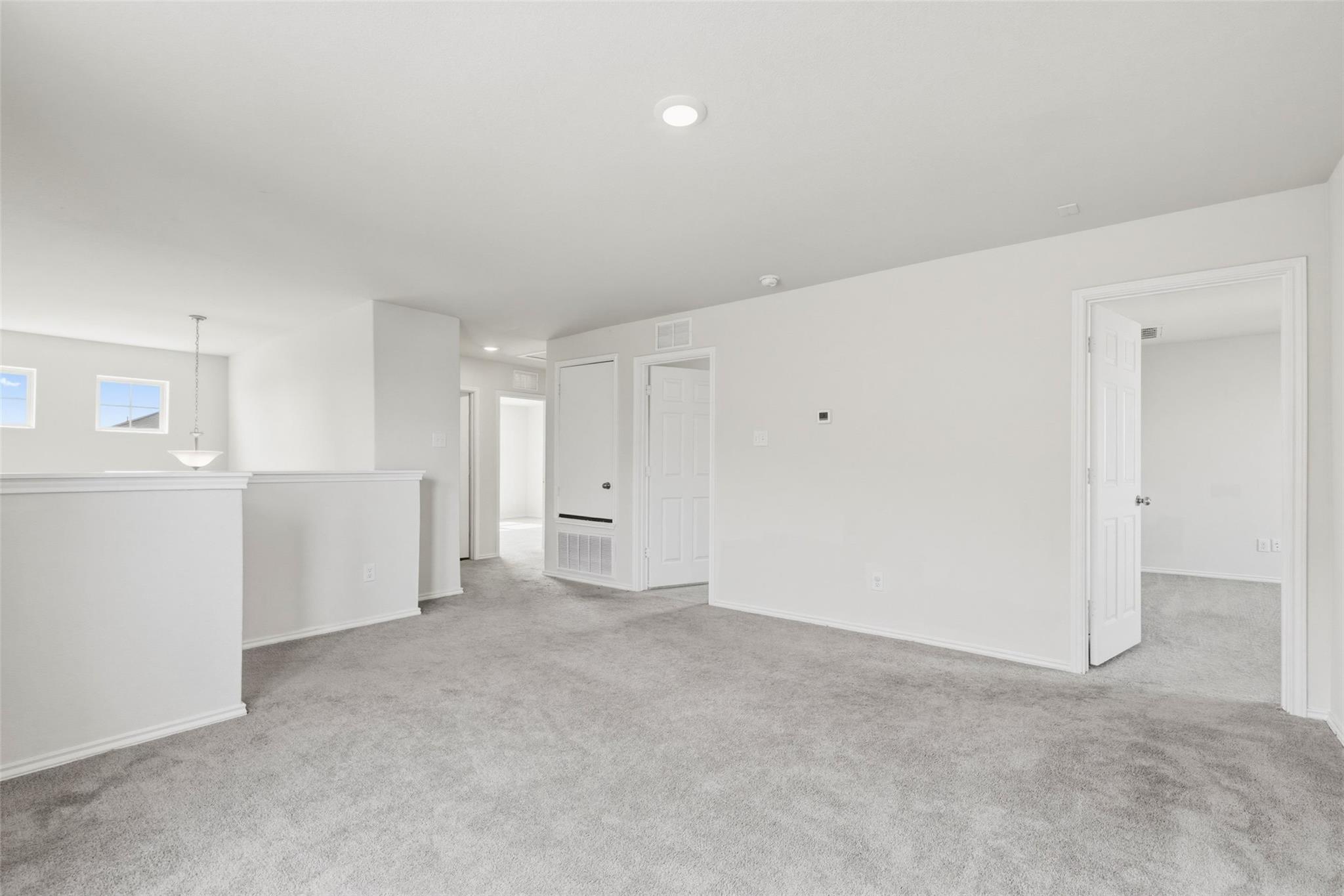 201 Katie Elder Dr, Jarrell, TX 76537