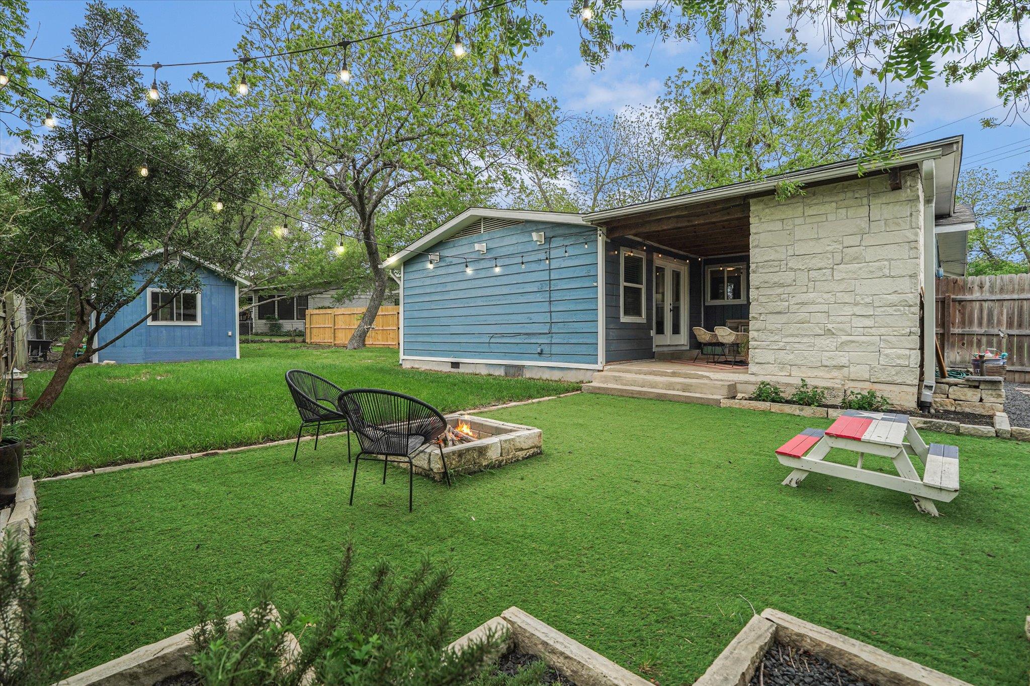 11807 Dove Haven Dr, Austin, TX 78753