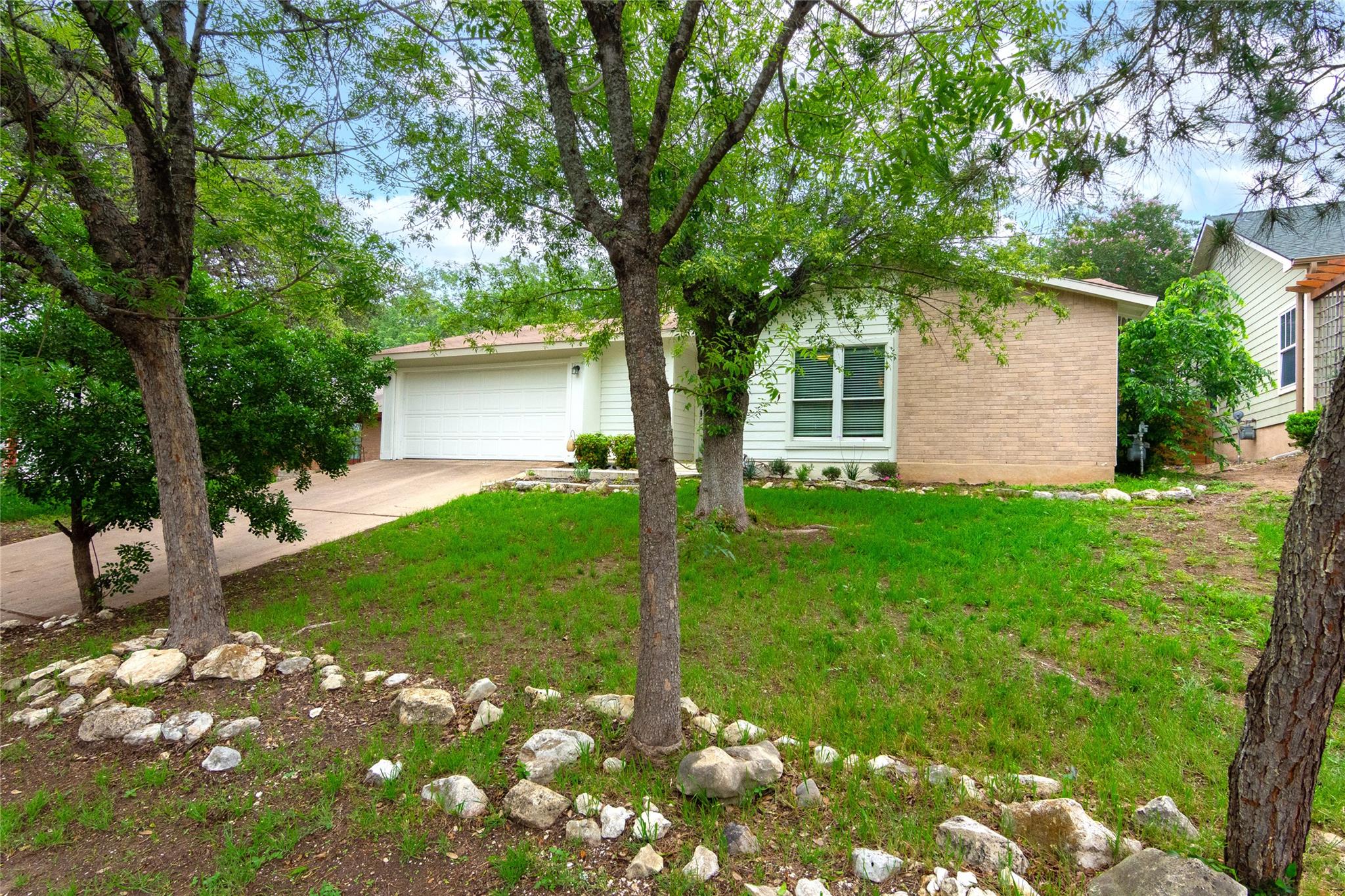 8411 Romney Rd, Austin, TX 78748