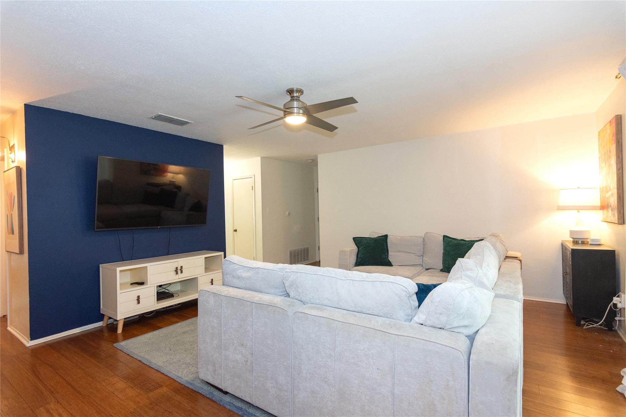 8411 Romney Rd, Austin, TX 78748