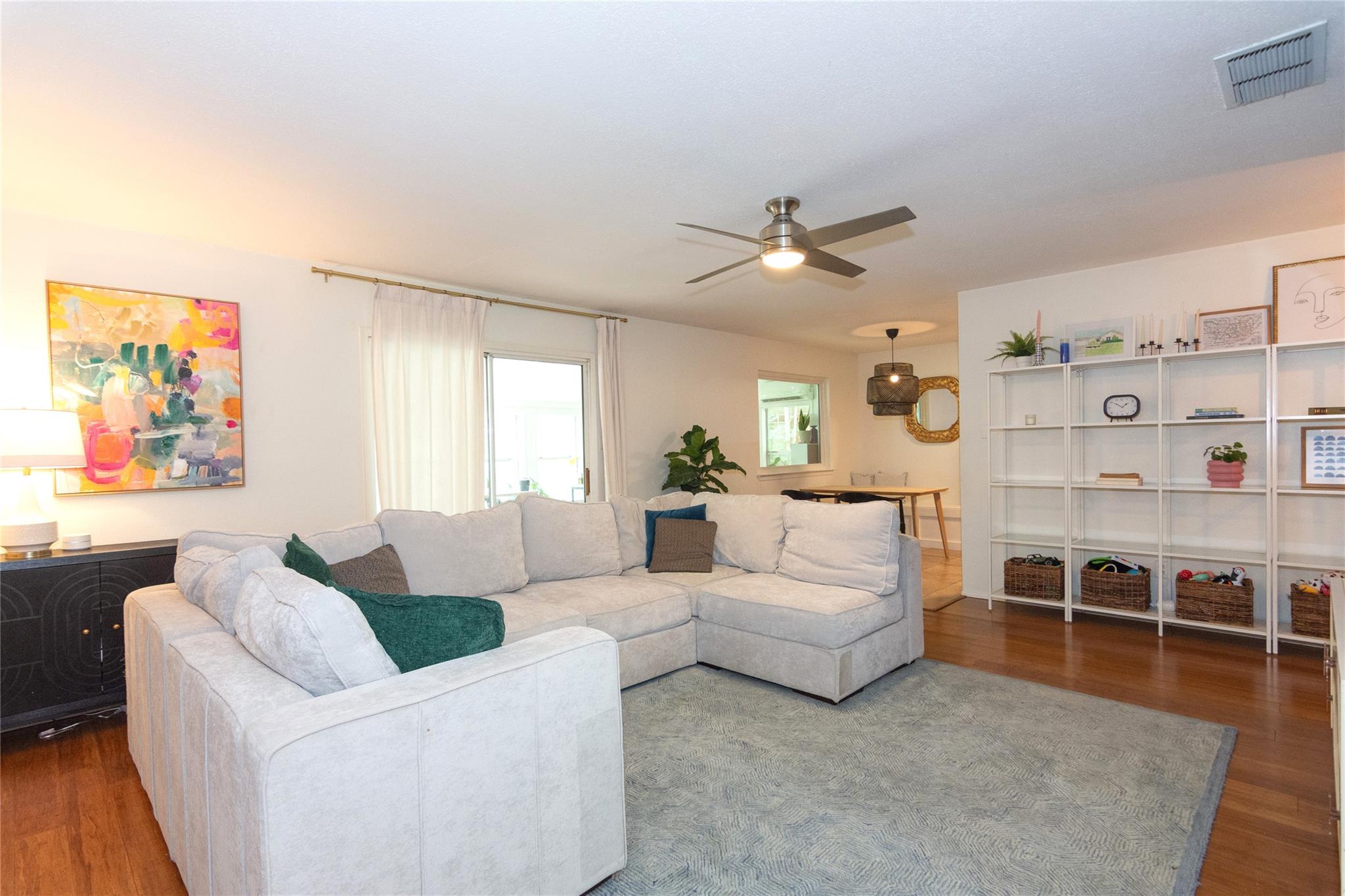 8411 Romney Rd, Austin, TX 78748