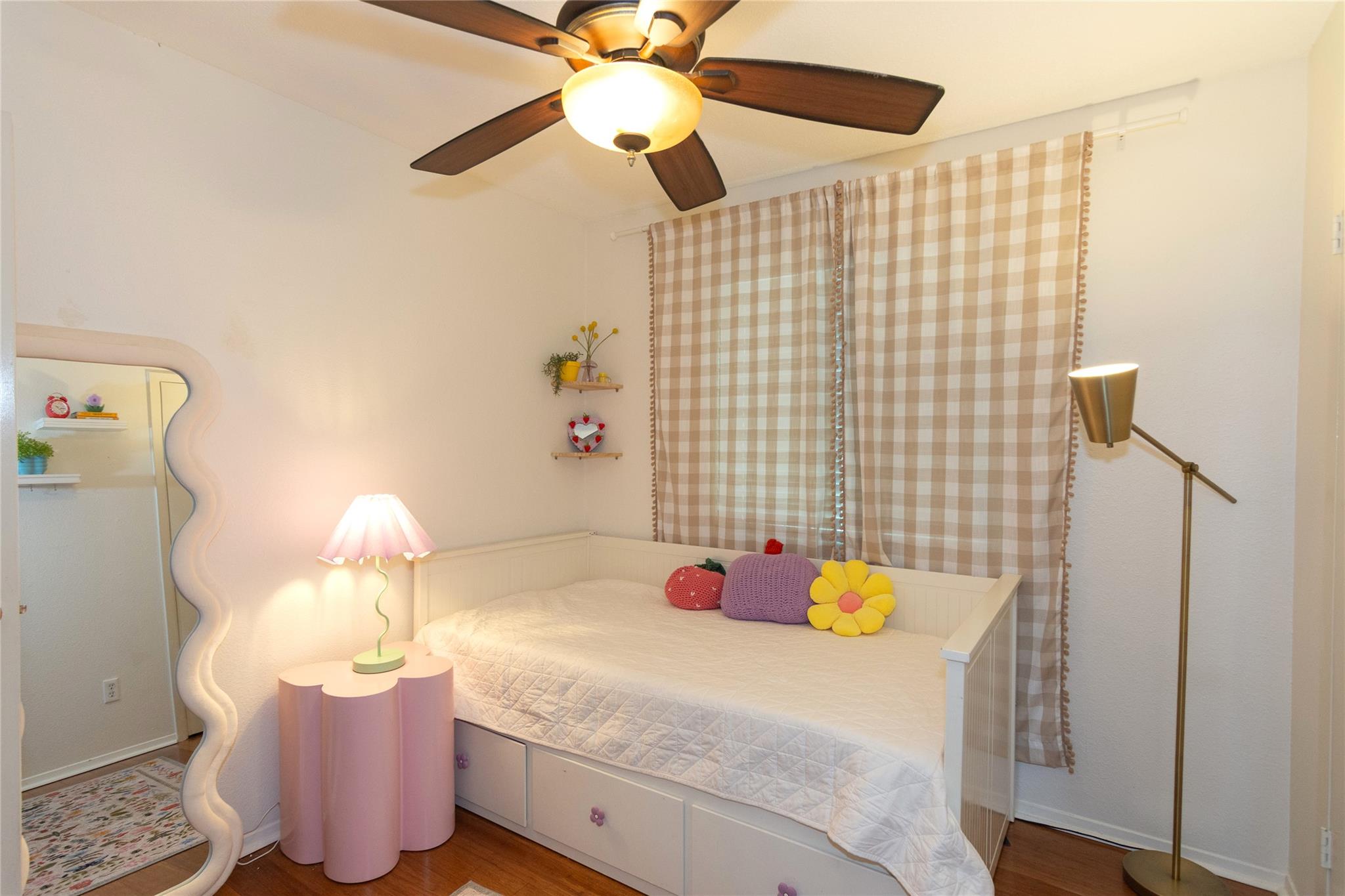 8411 Romney Rd, Austin, TX 78748