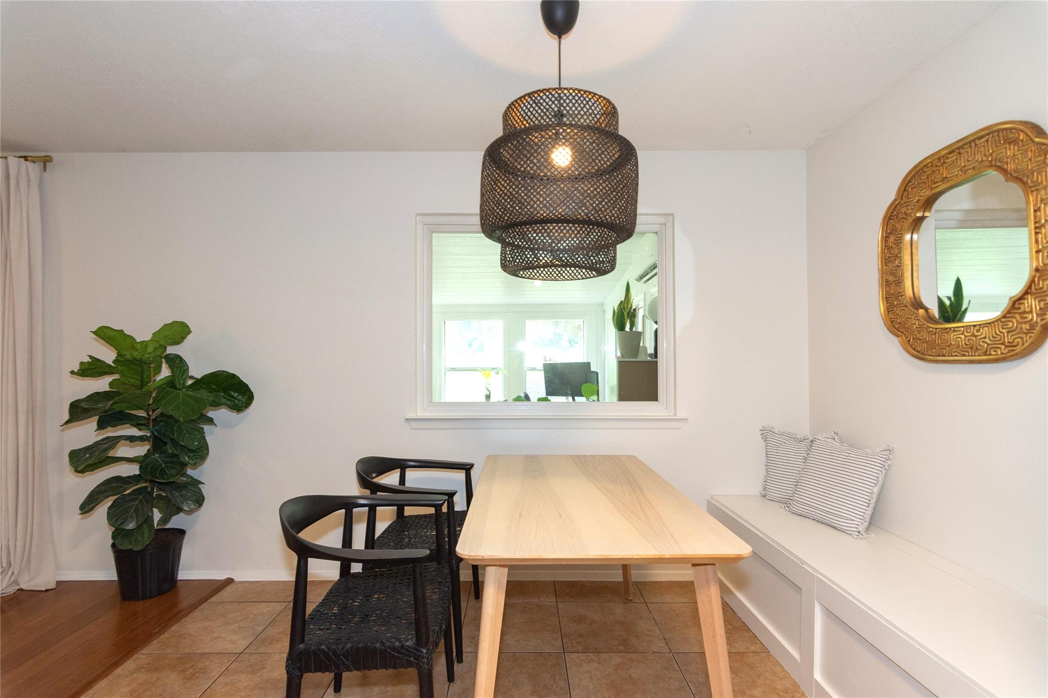 8411 Romney Rd, Austin, TX 78748