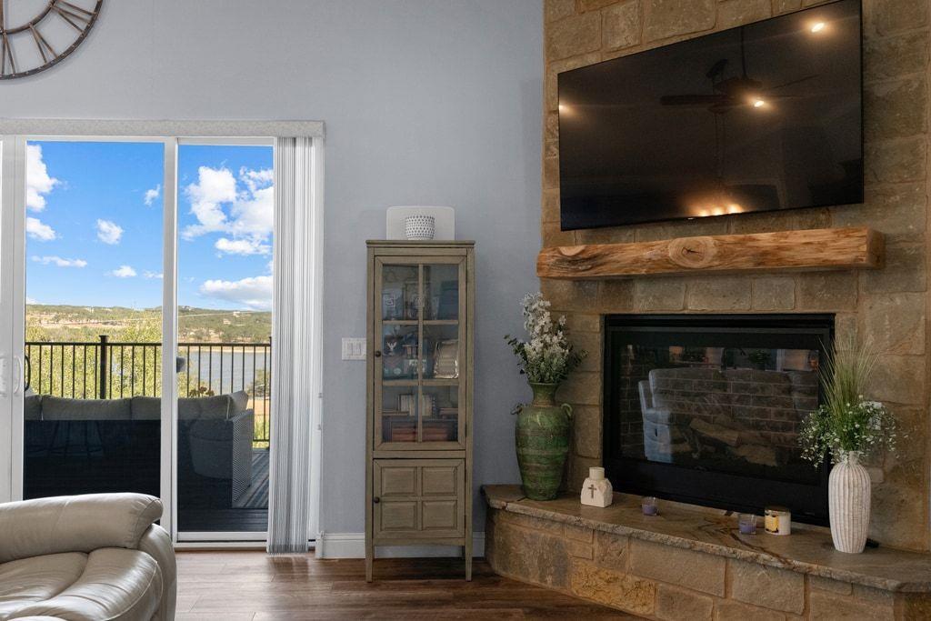 19833 Lakehurst Loop, Spicewood, TX 78669