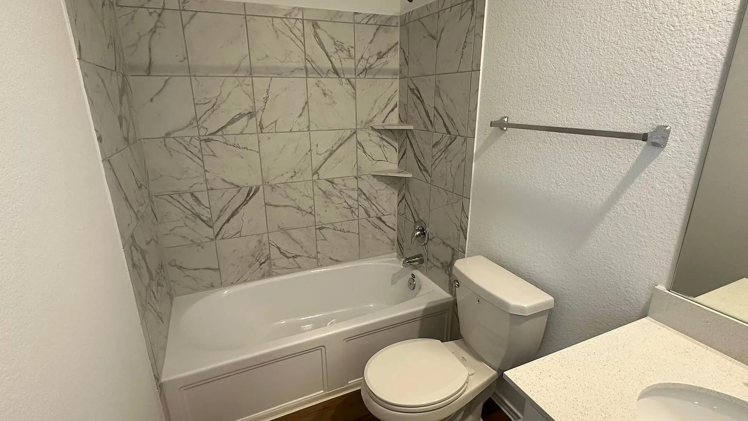 121 Tofalla, Kyle, TX 78640