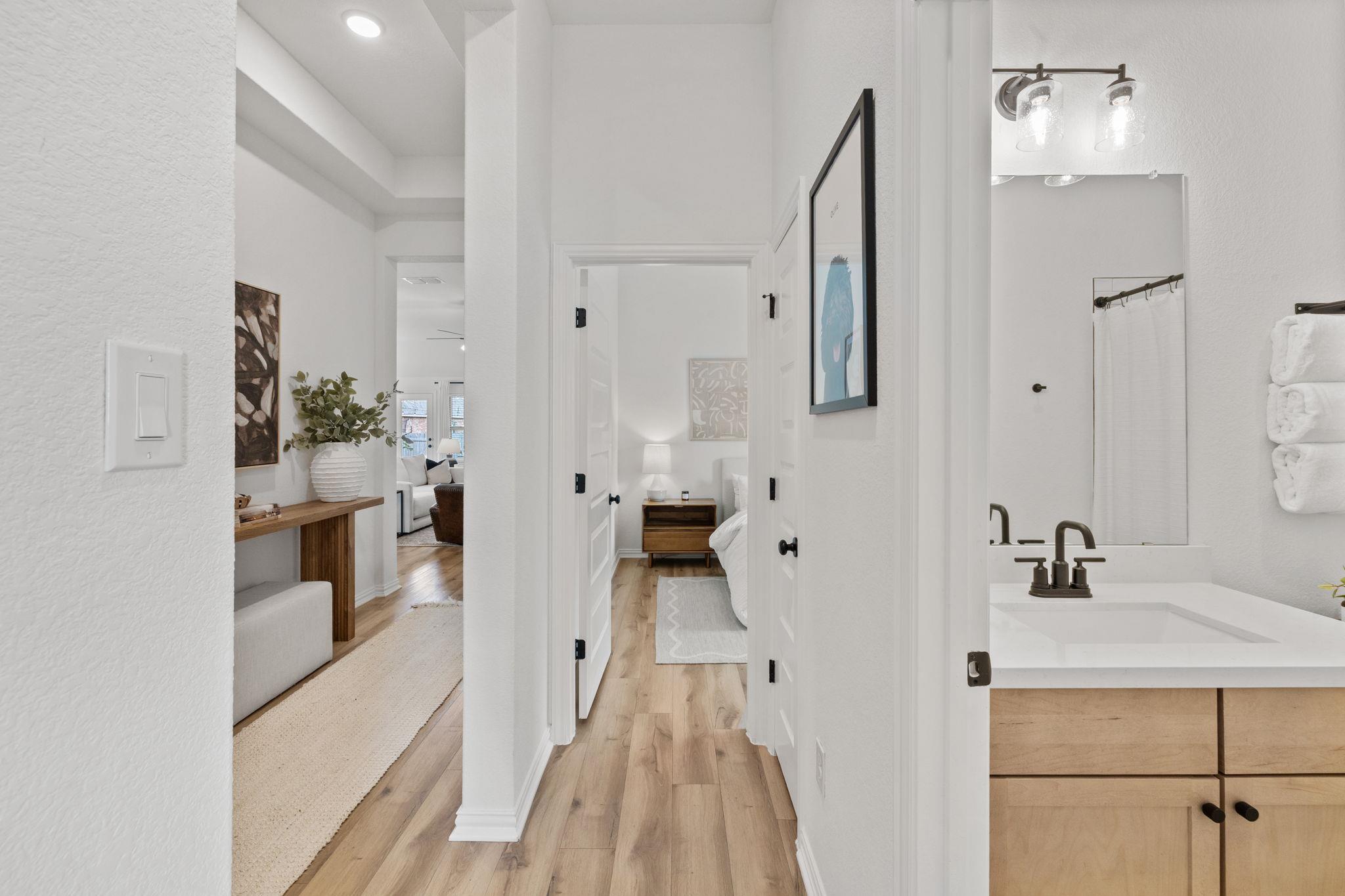 330 Bay Breeze Dr, Kyle, TX 78640