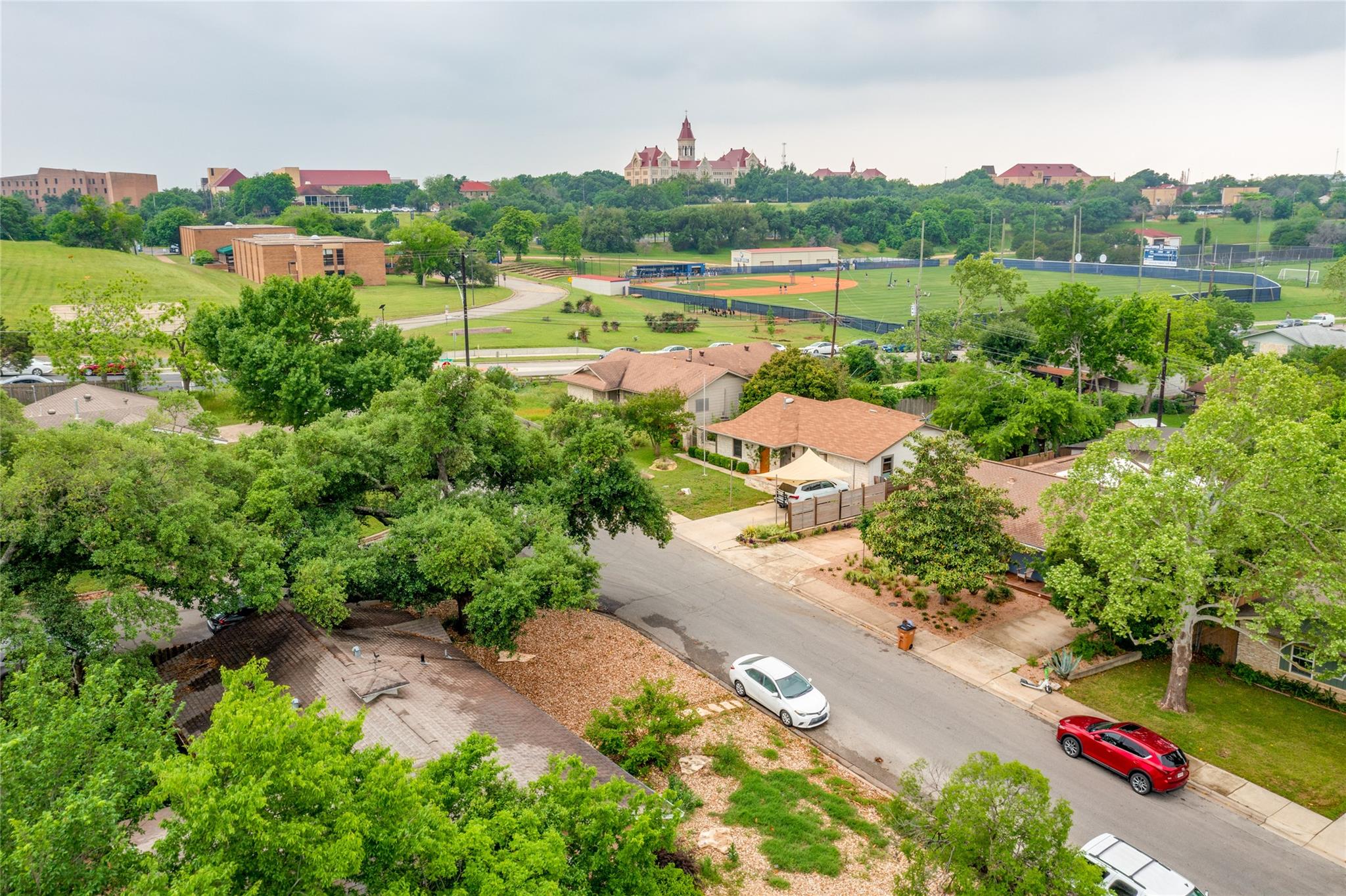 2707 East Side Dr, Austin, TX 78704