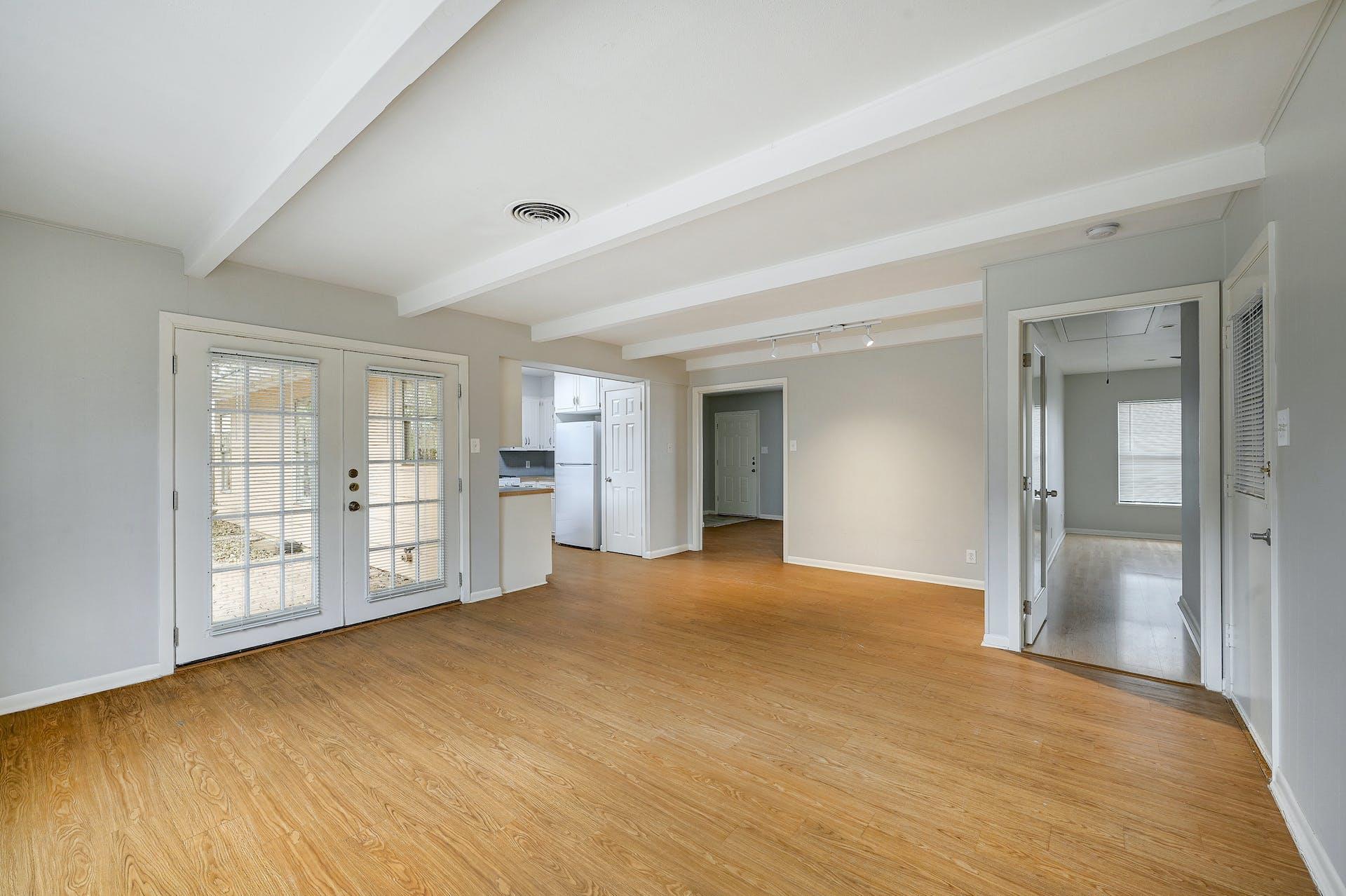 2707 East Side Dr, Austin, TX 78704