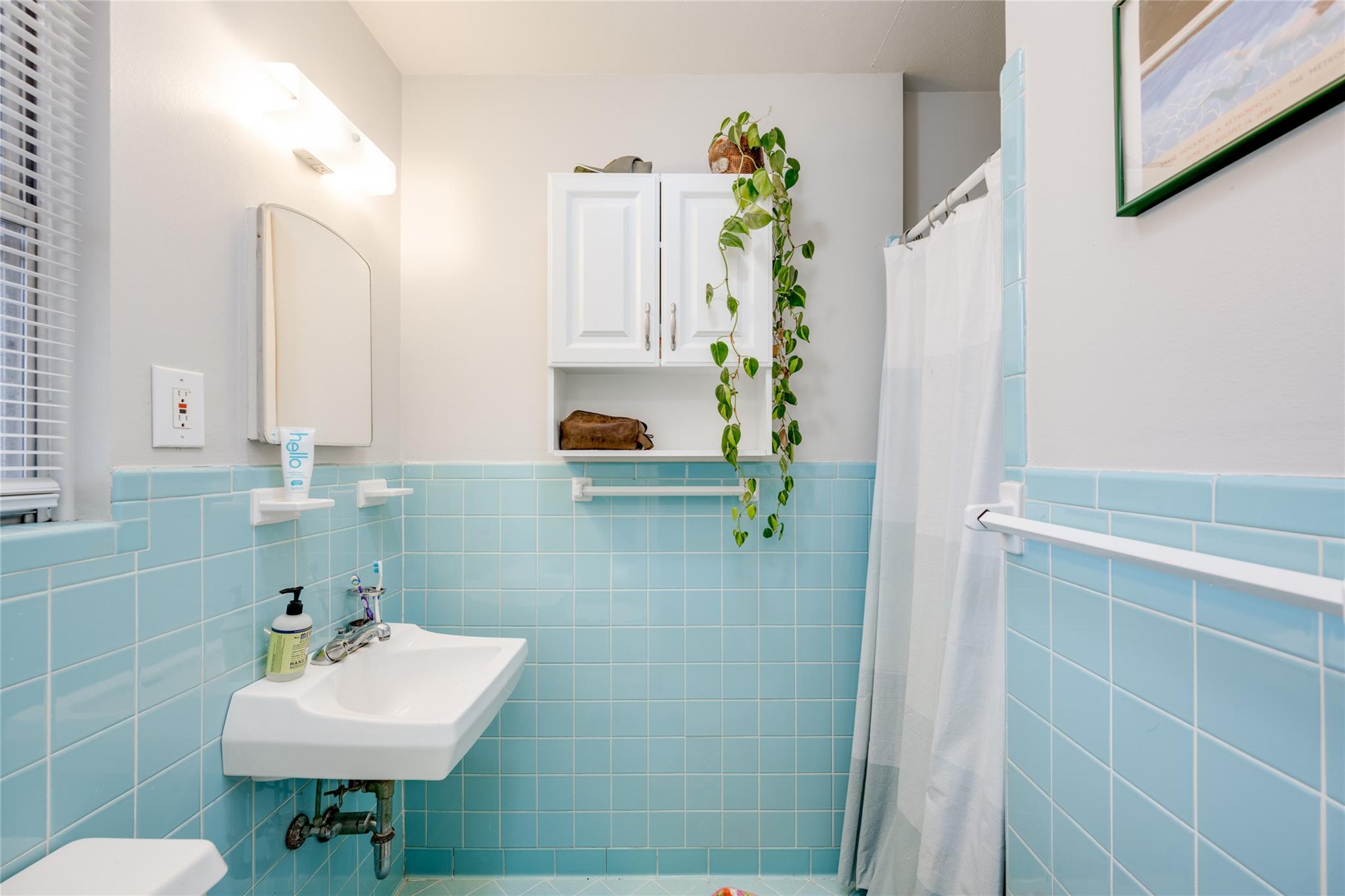 2707 East Side Dr, Austin, TX 78704