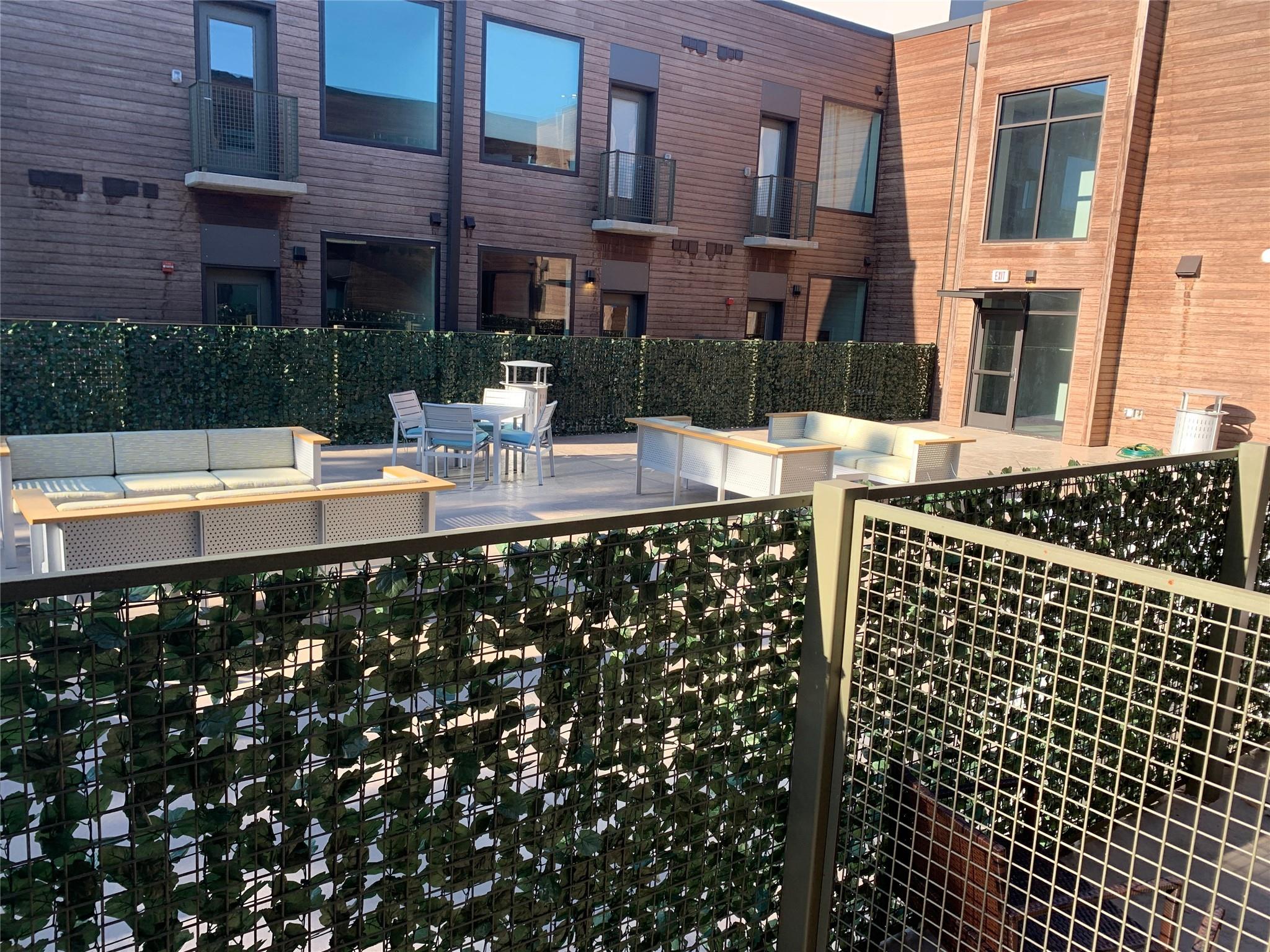 1800 E 4th St # 225, Austin, TX 78702