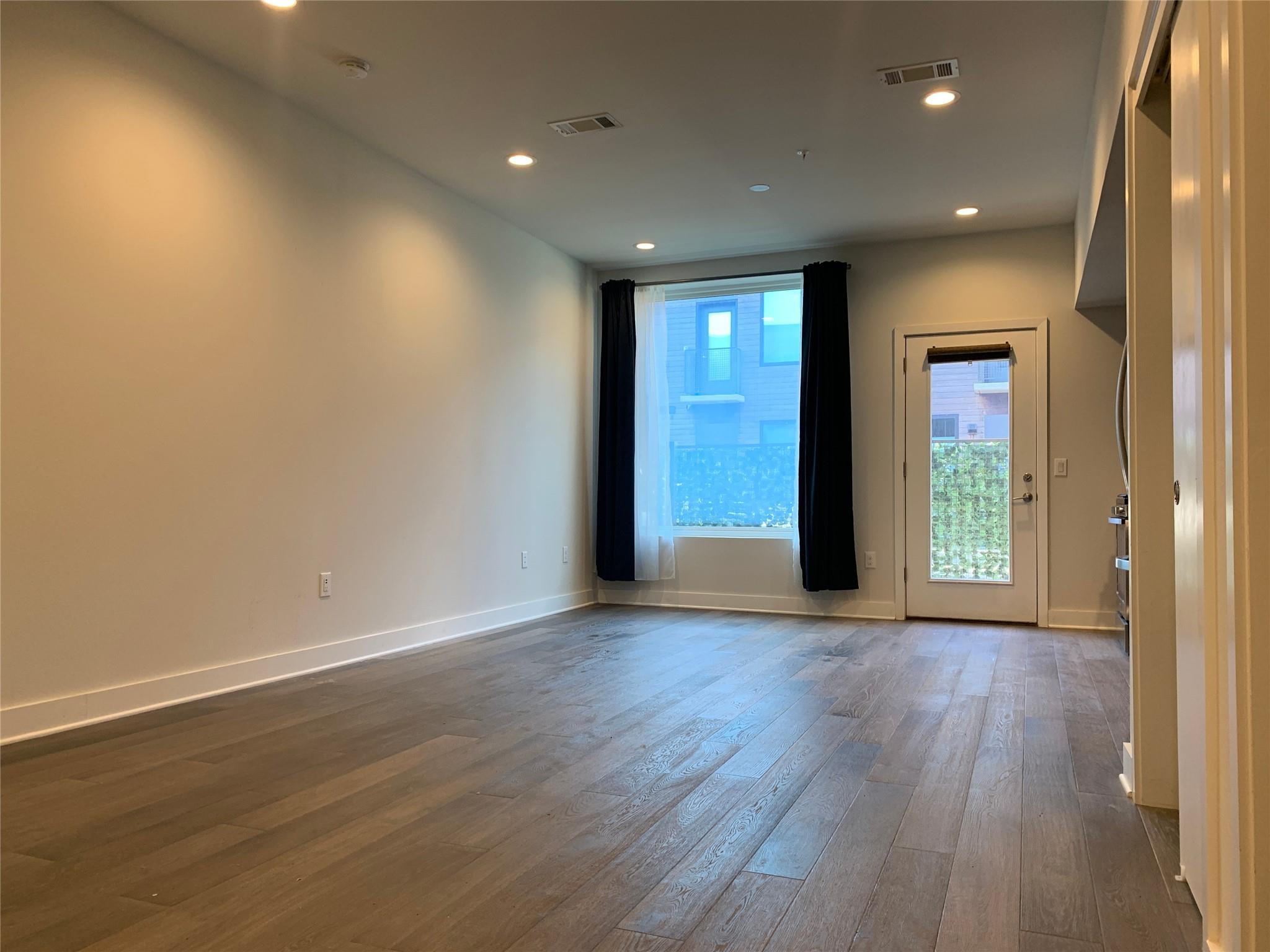 1800 E 4th St # 225, Austin, TX 78702