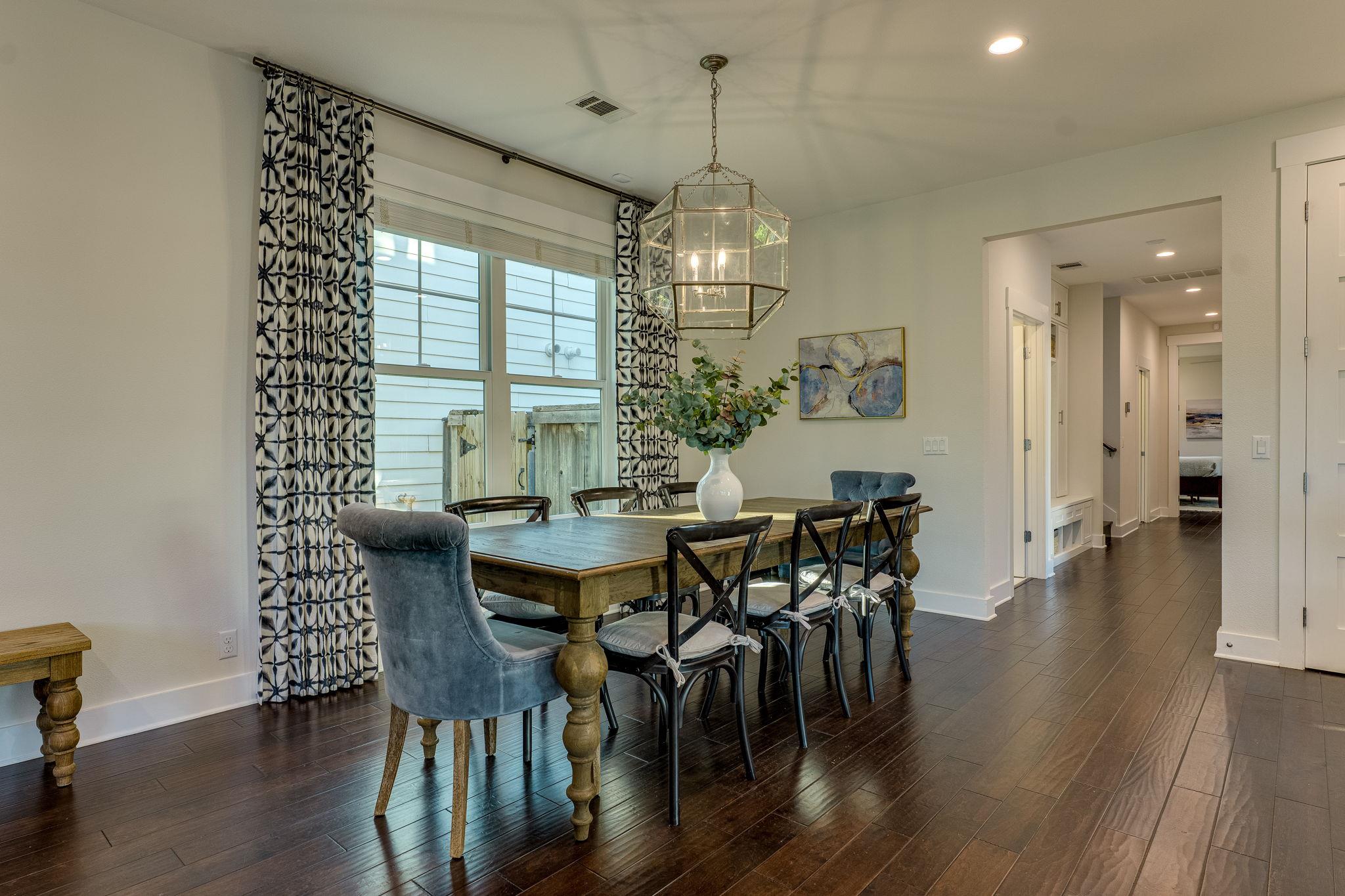 2604 Bland St, Austin, TX 78703