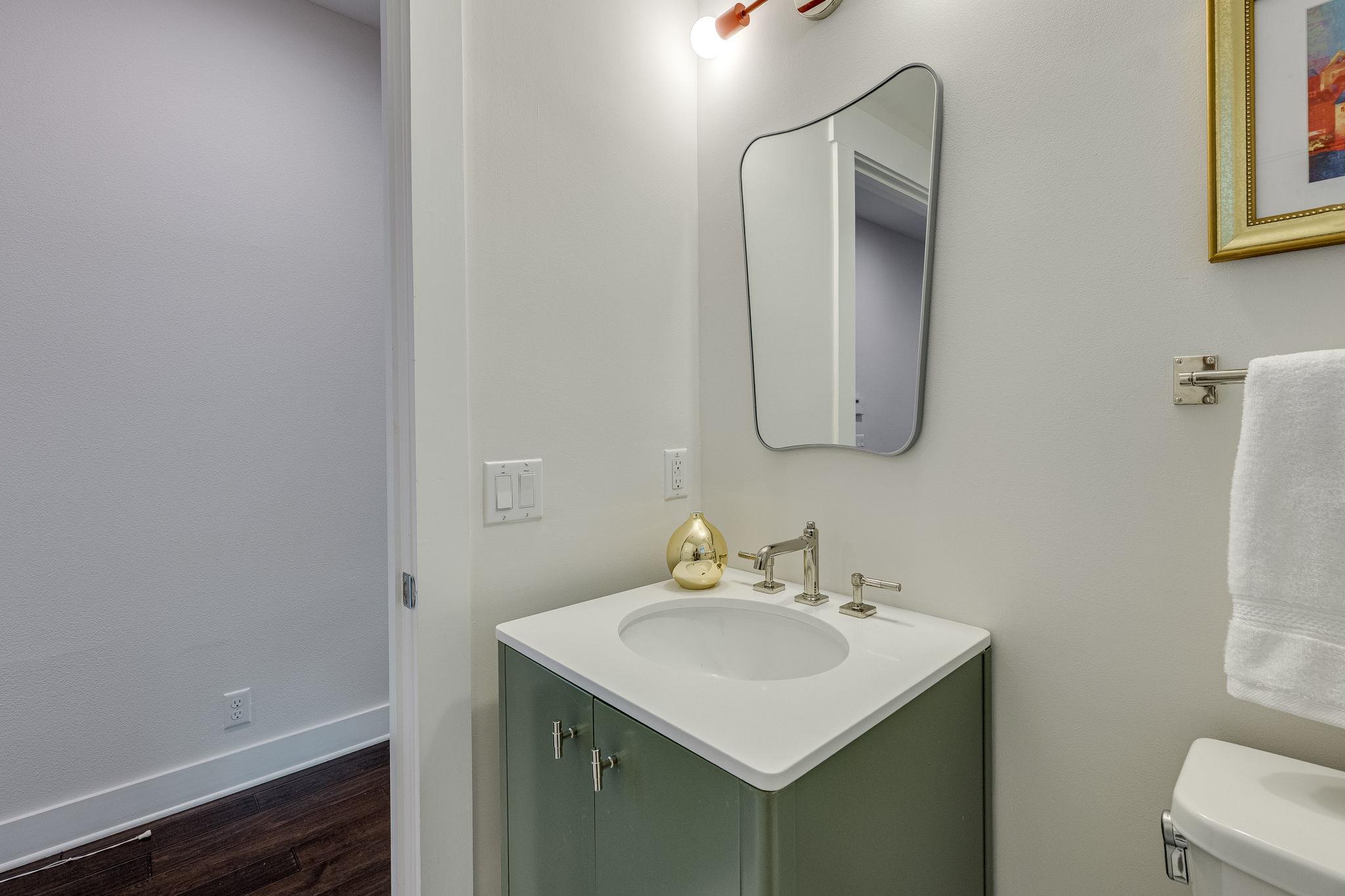 2604 Bland St, Austin, TX 78703