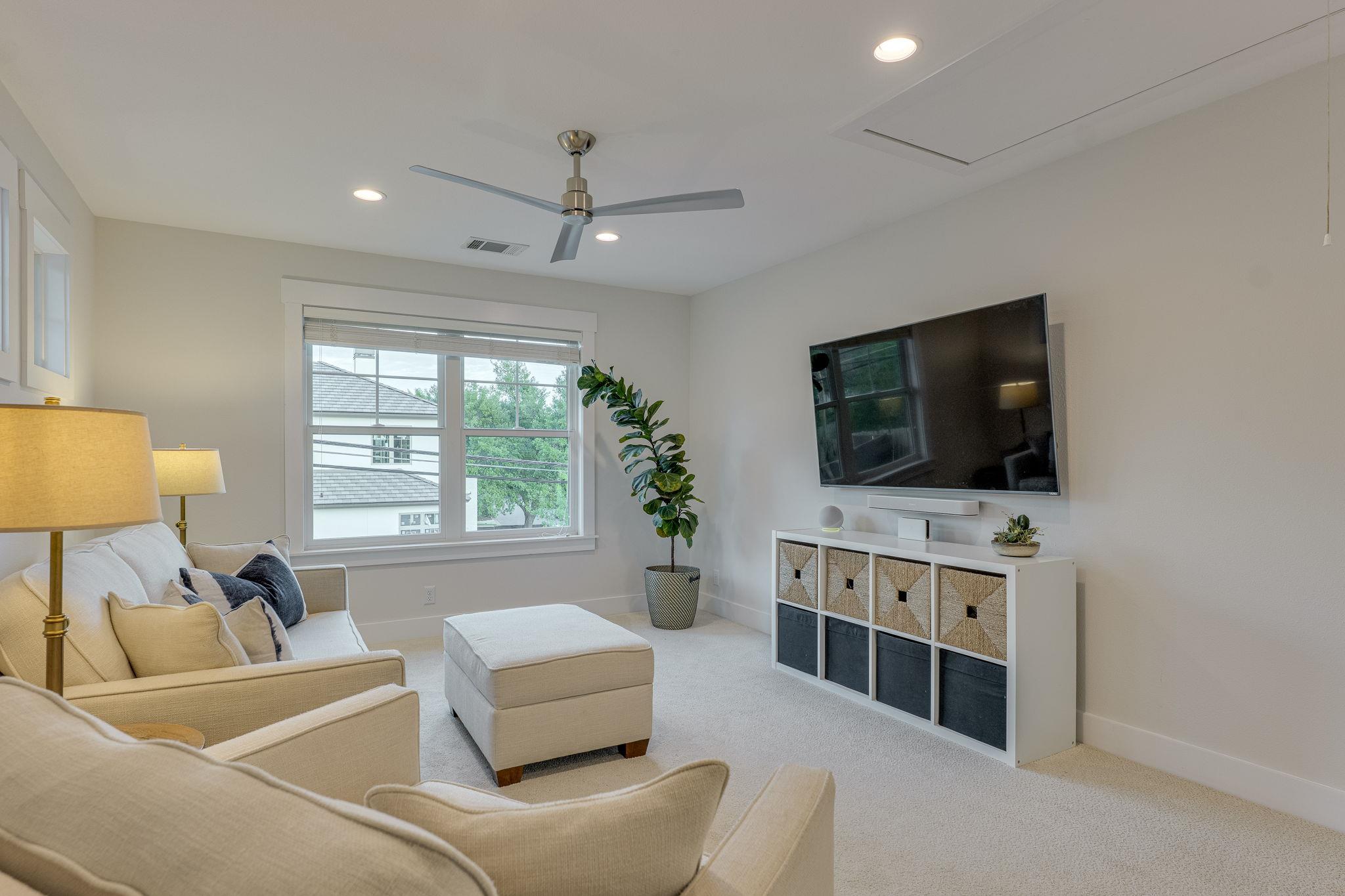 2604 Bland St, Austin, TX 78703