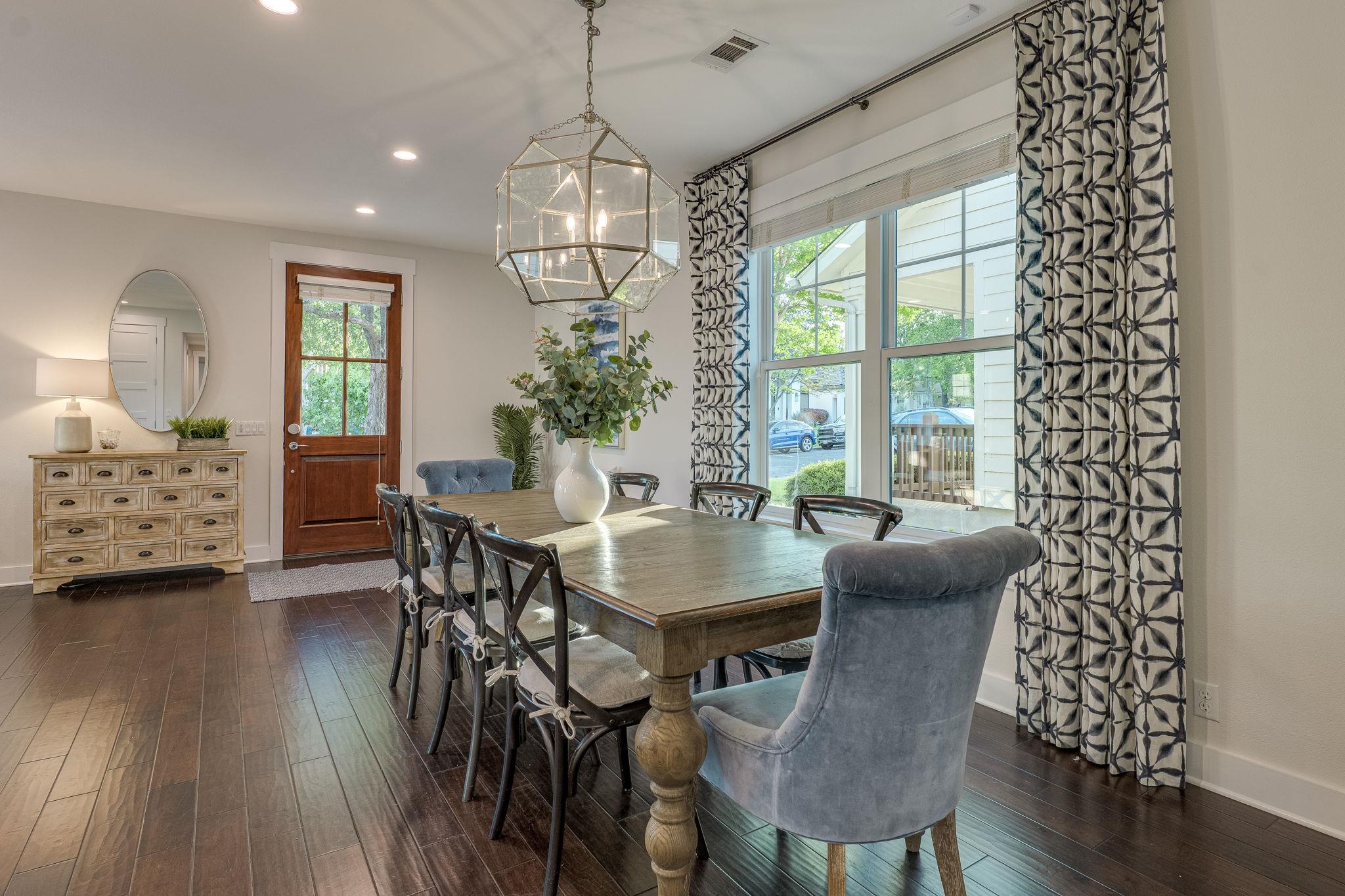 2604 Bland St, Austin, TX 78703