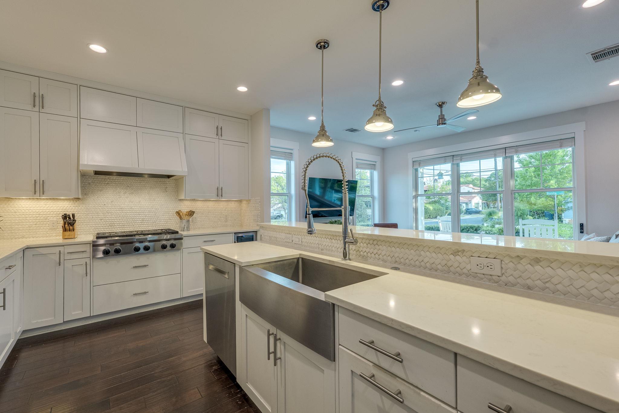 2604 Bland St, Austin, TX 78703