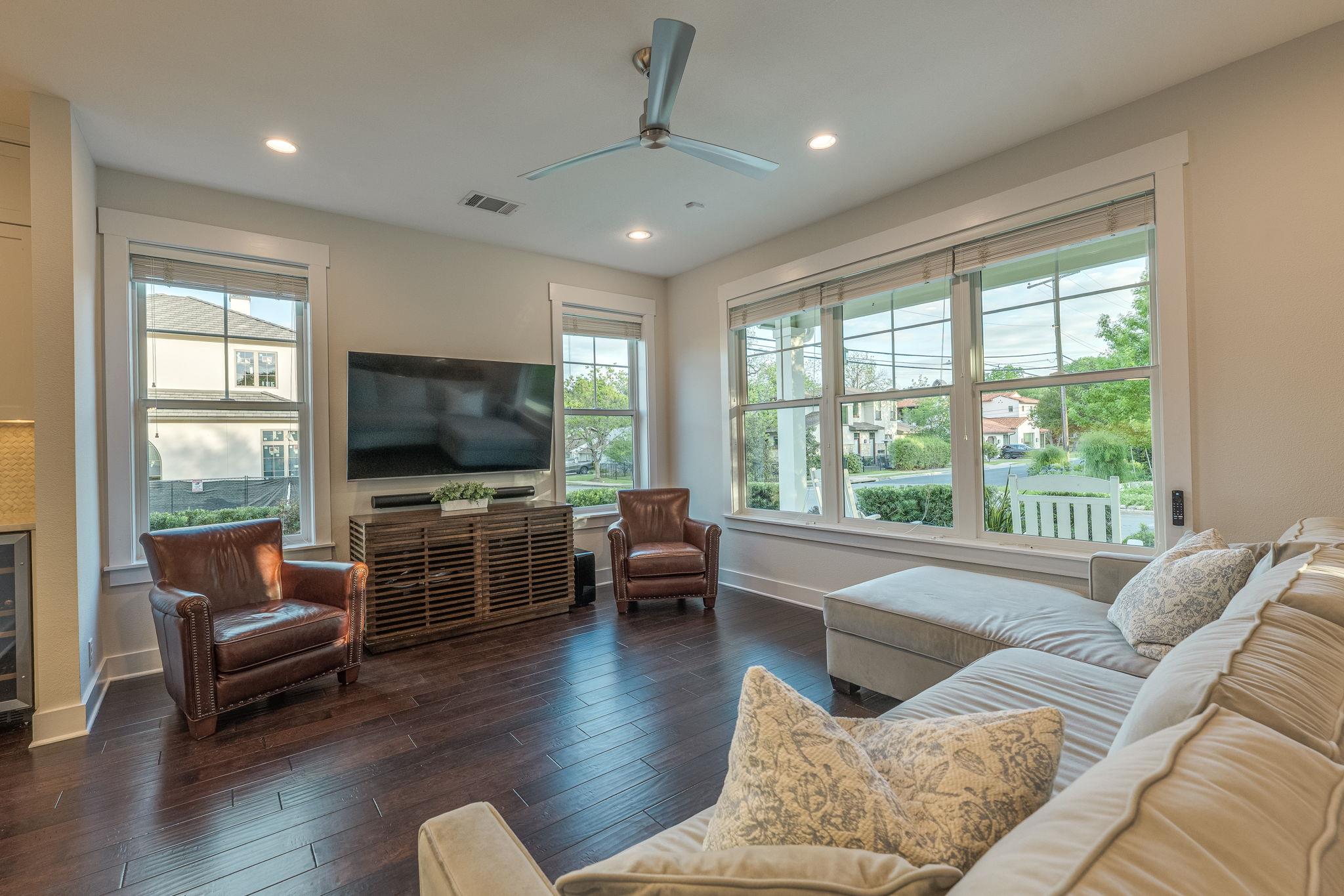 2604 Bland St, Austin, TX 78703